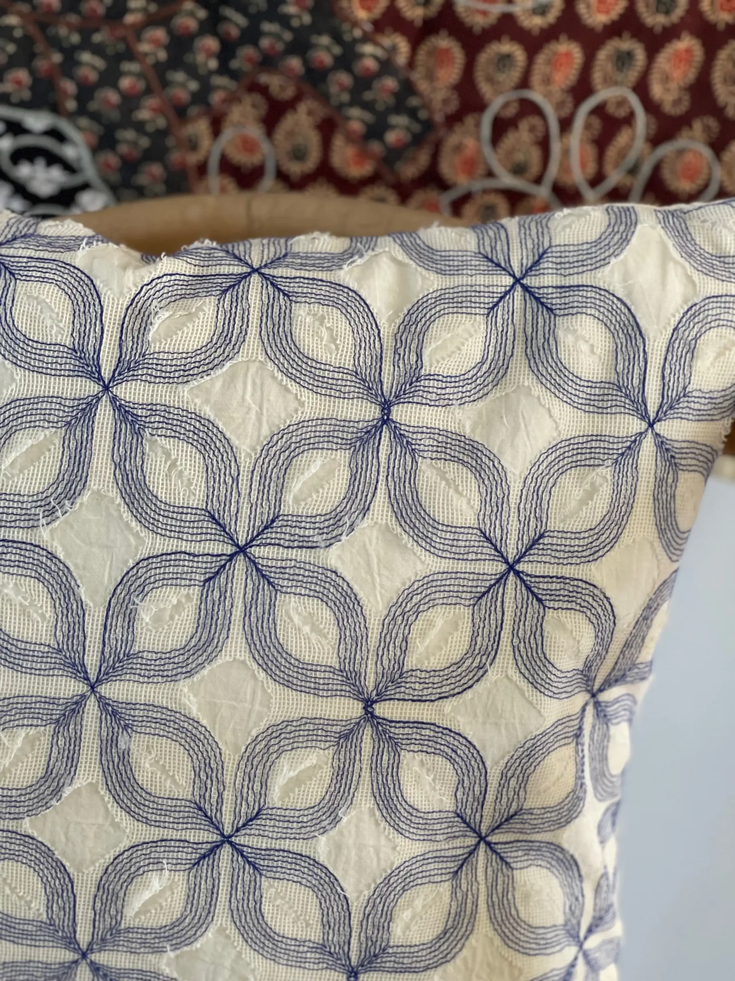 Jou Quilts - Polštář - Cushion Cover blue embroidery - Blue