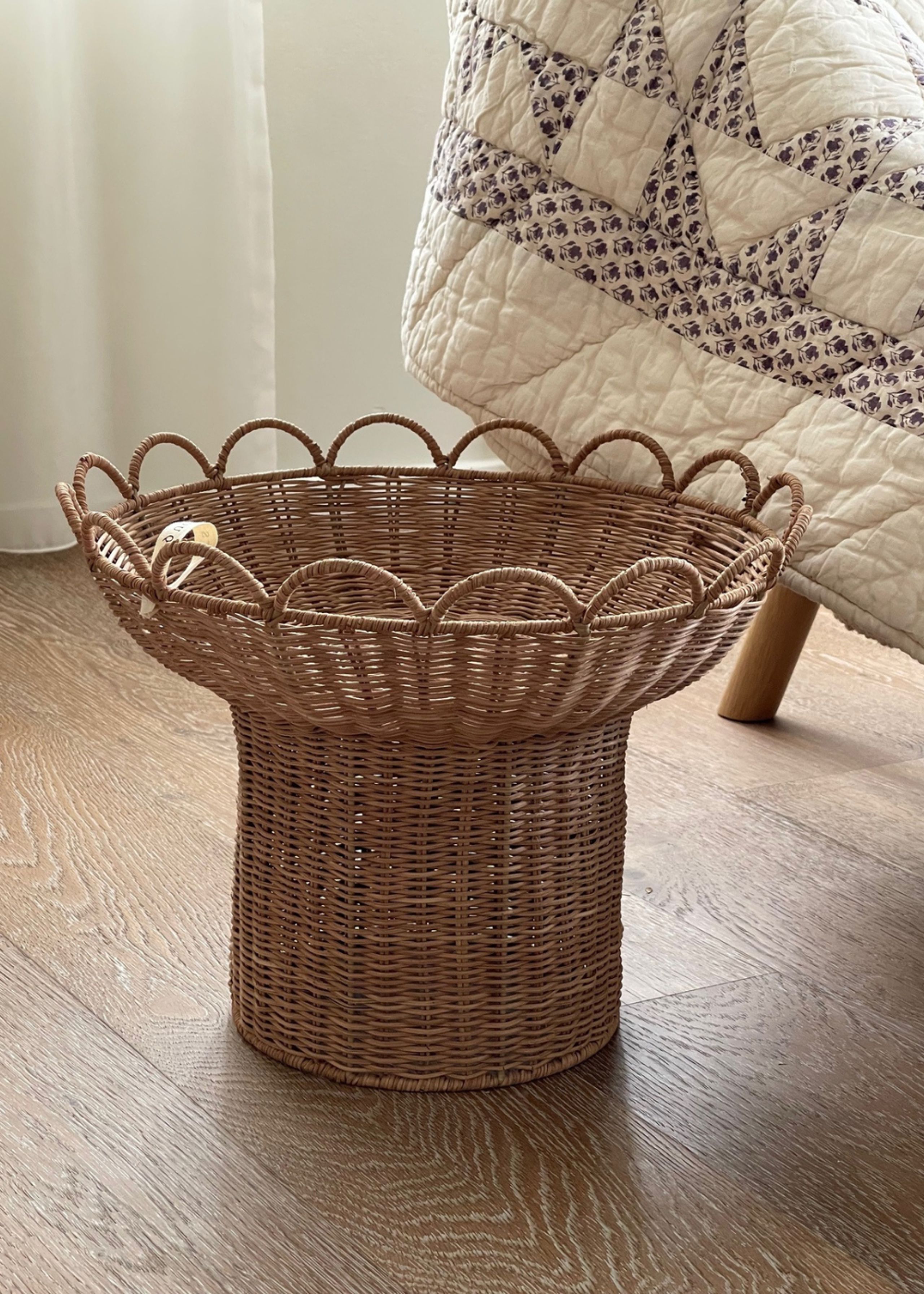 Jou Quilts - Vase - Rattan scallop stand - Natur
