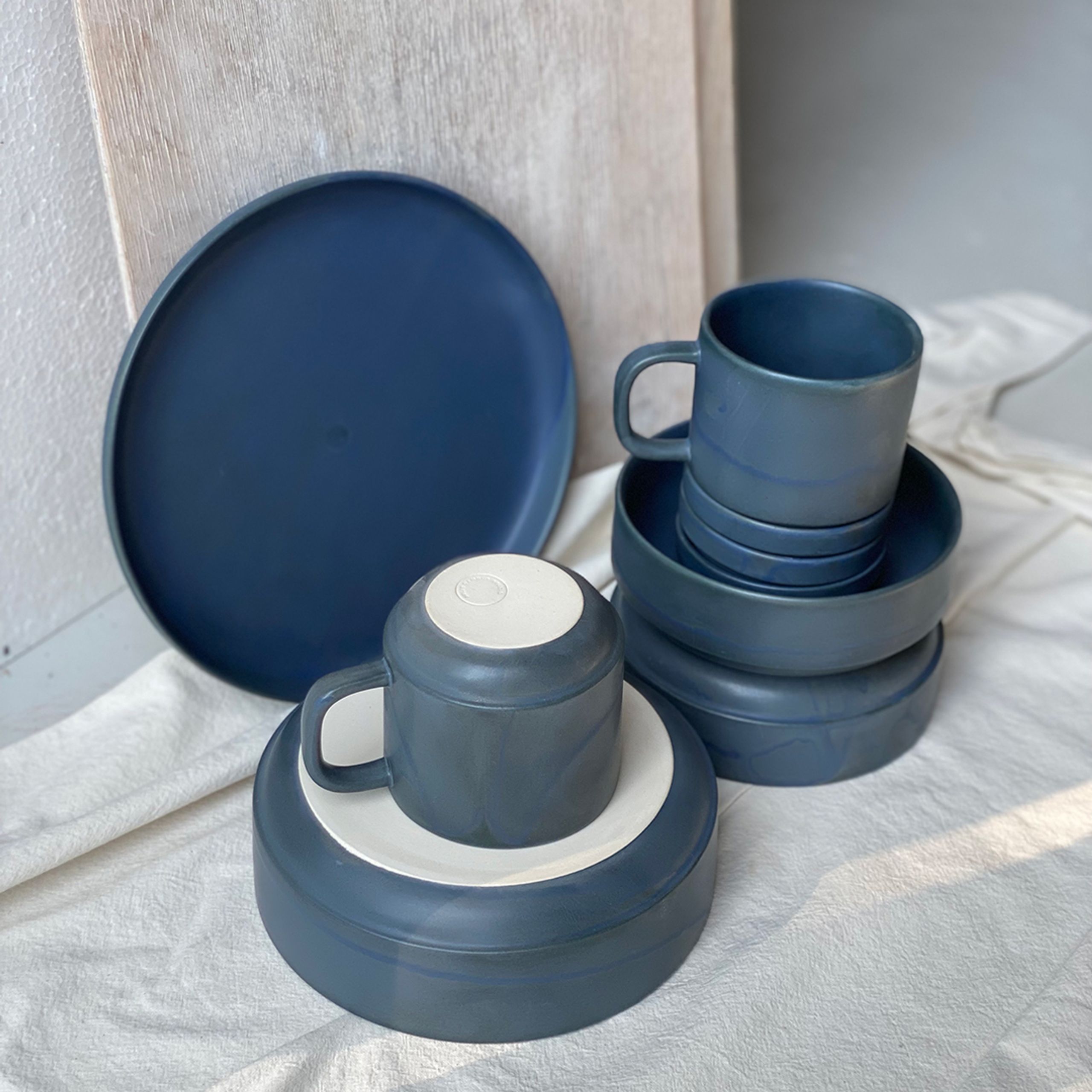 Julie Damhus - Disco - TOTO Plate - Blue