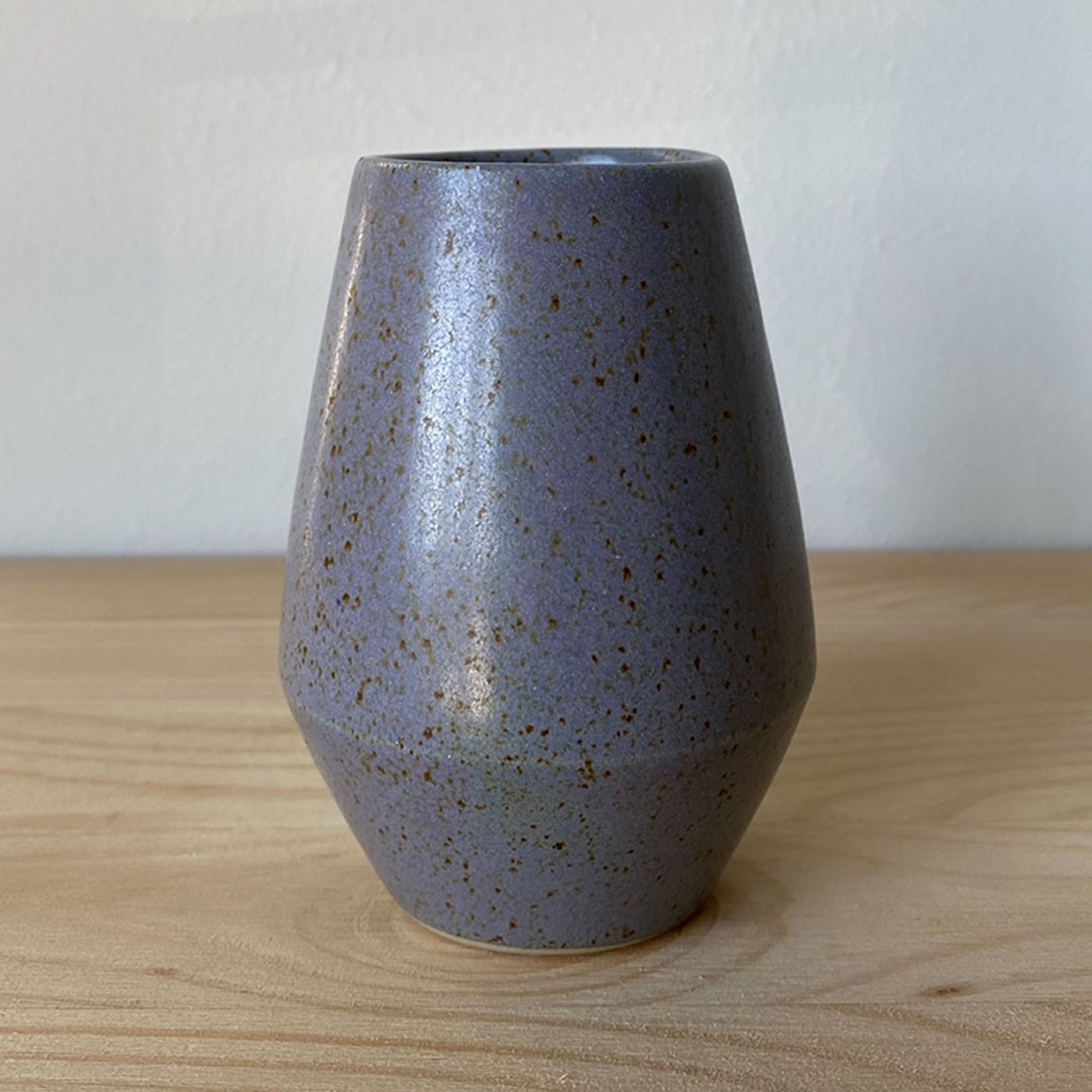 Julie Damhus - Wazon - The Garden Vase Mini - Rusty Lavender