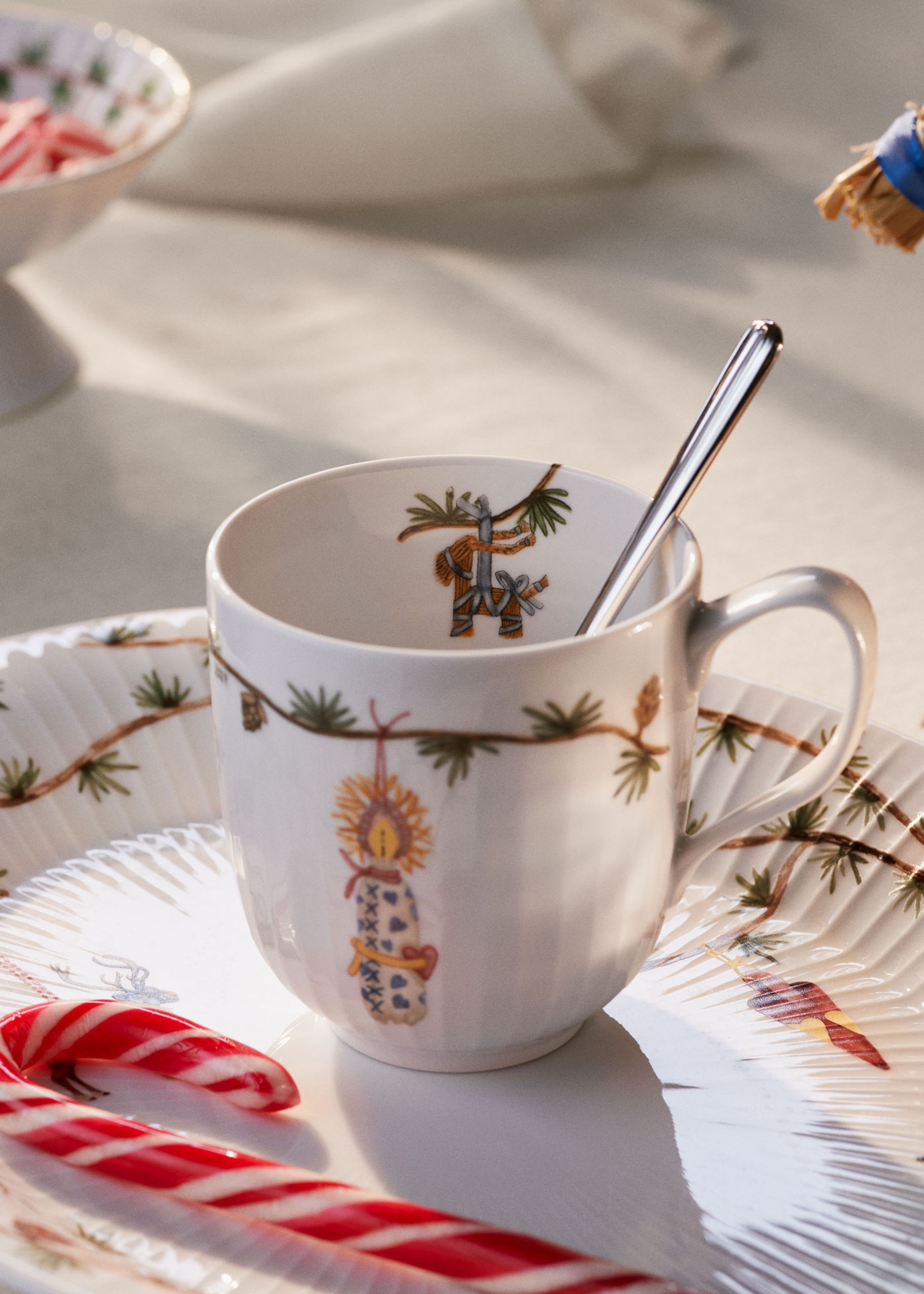 Kähler - Pohár - Hammershøi Christmas Mug - White w. Deco (2024)