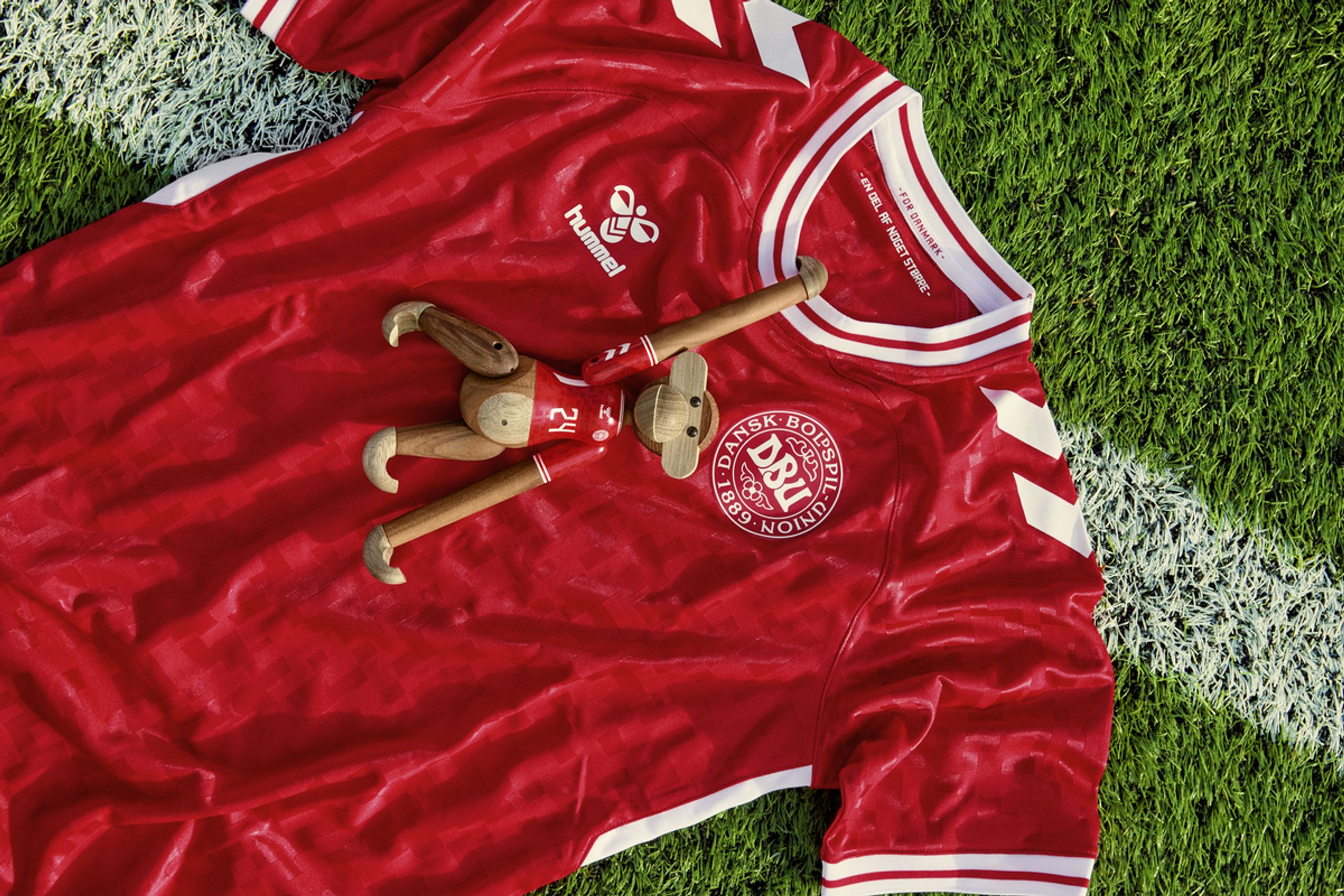 Kay Bojesen Denmark - Kuva - Monkey x DBU - Men's 2024 medium teak/limba