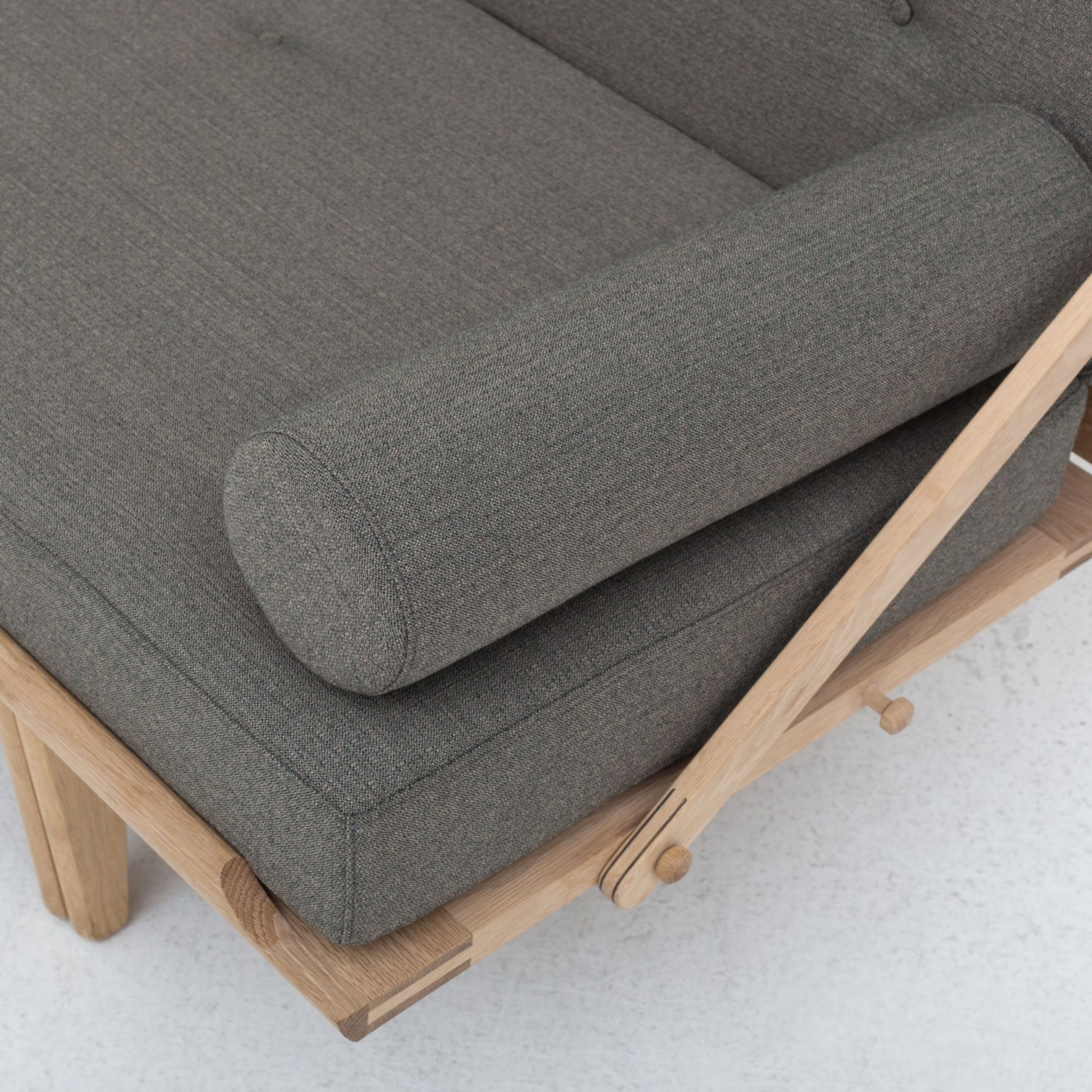 Klassik Studio - Daybed - PV Daybed - Olieret eg - Foss/952