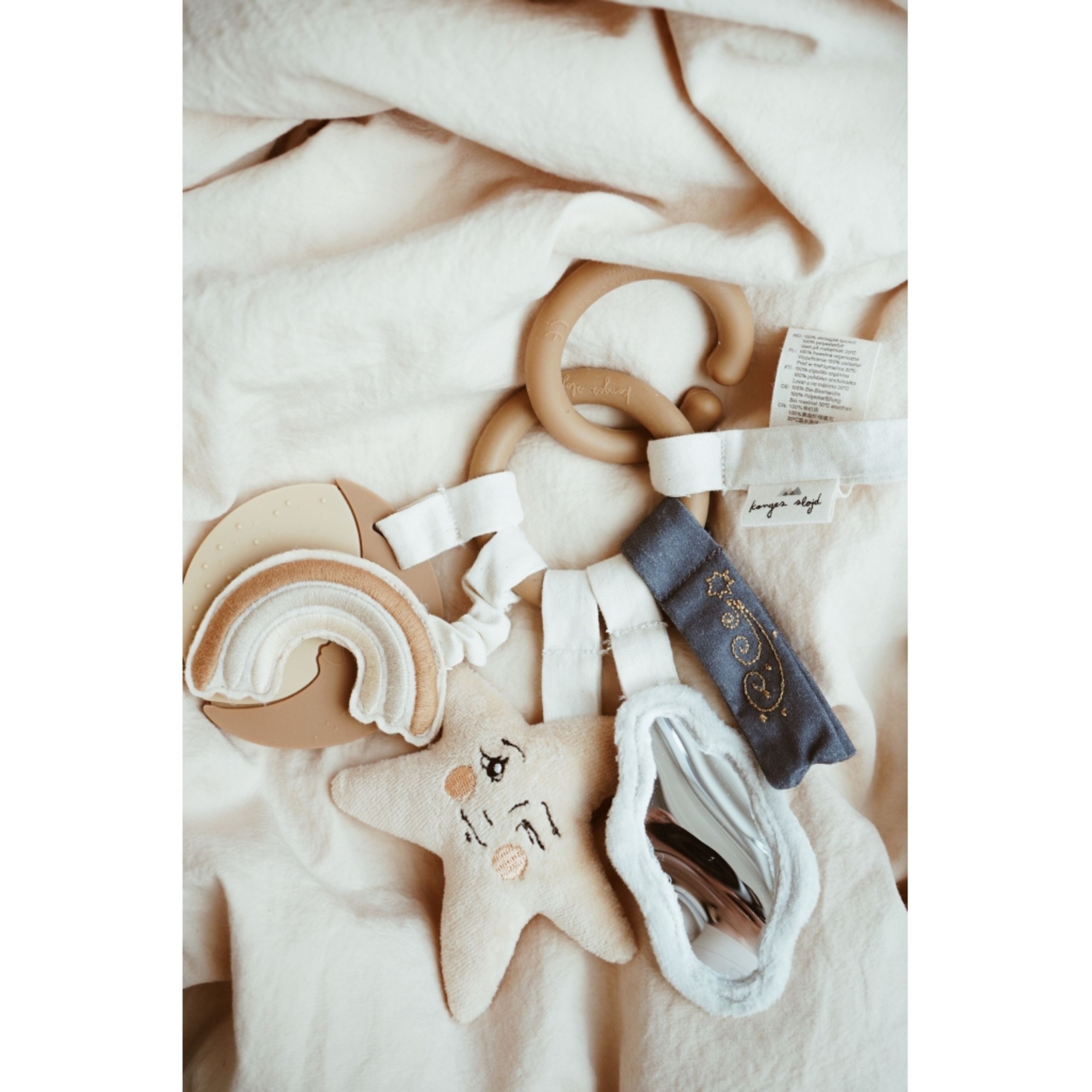 Konges Sløjd - Peluche de actividad - ACTIVITY RING - Multi - SKY