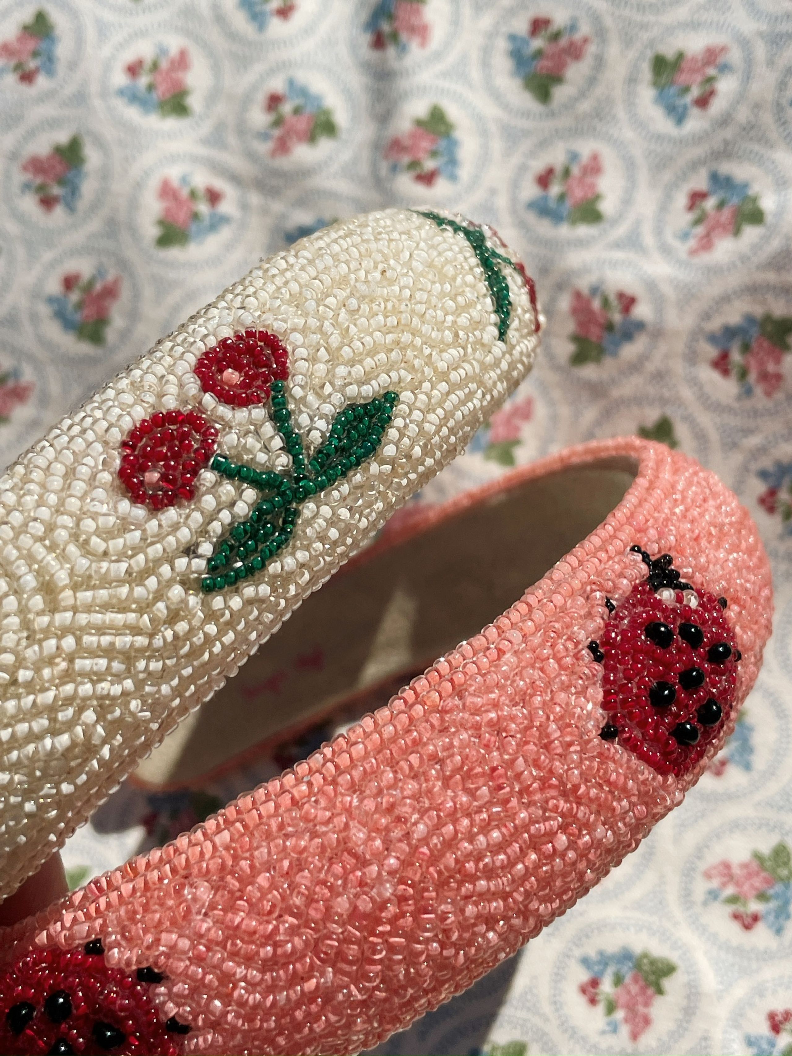 Konges Sløjd - Børne hårpynt - Beaded Hairbrace - CHERRY