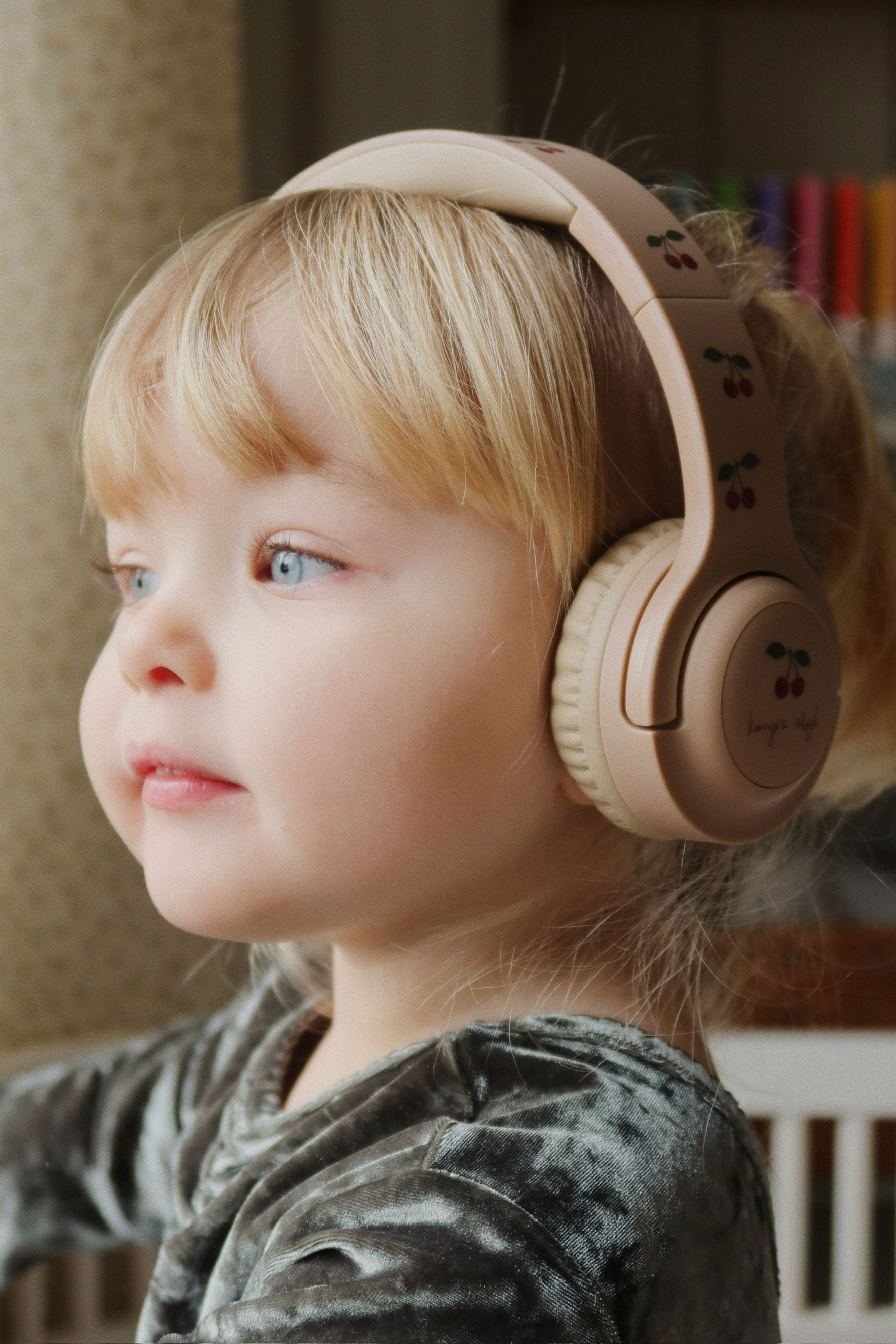 Konges Sløjd - Children's headphones - HEADPHONES - CHERRY BLUSH