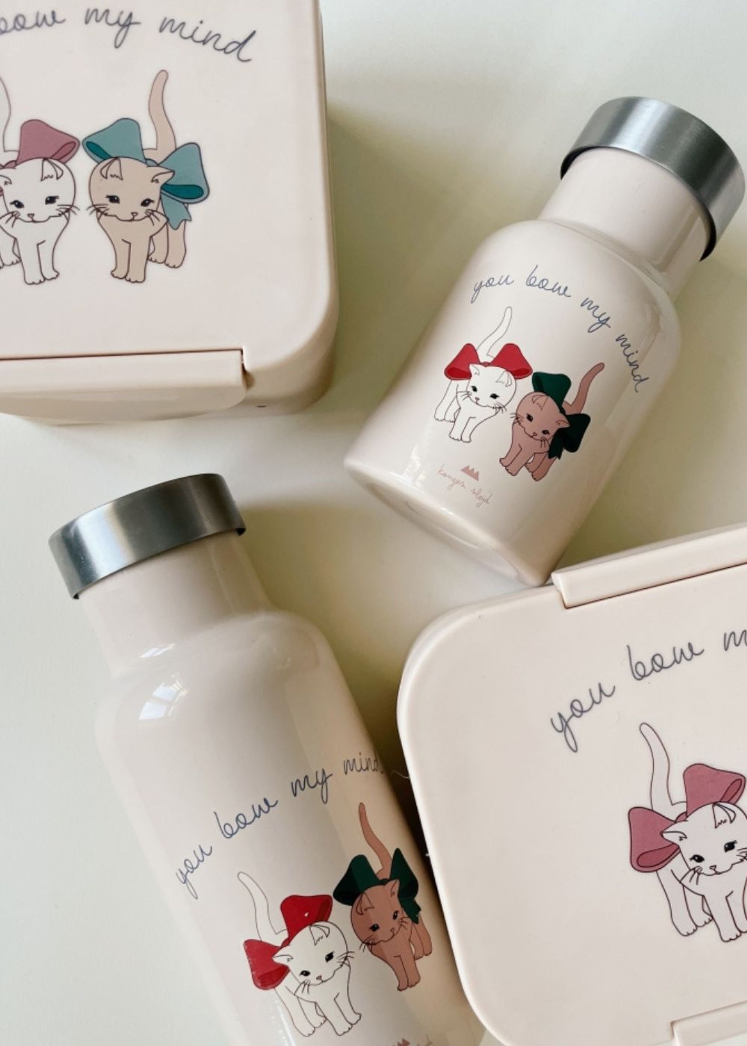 Konges Sløjd - Garrafa para beber para crianças - Thermo Bottle Petit - Bow Kitty