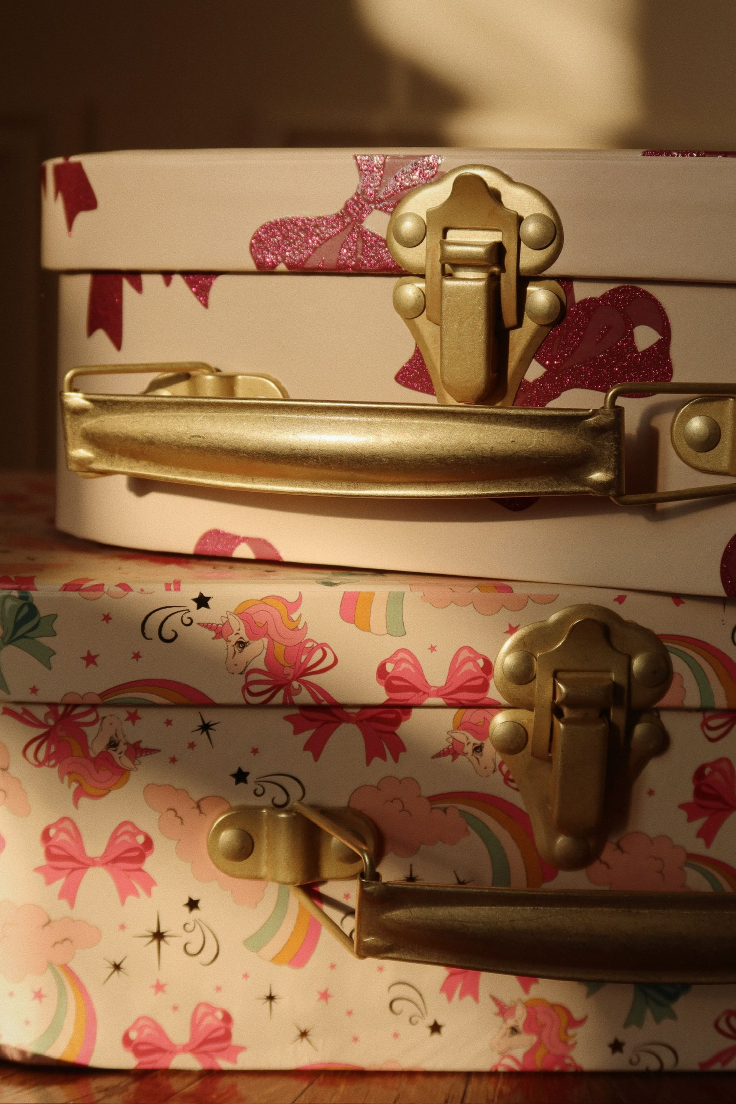 Konges Sløjd - Lapsen säilytyslaatikko - 2 Pack Suitcase - RAINBOW BOW