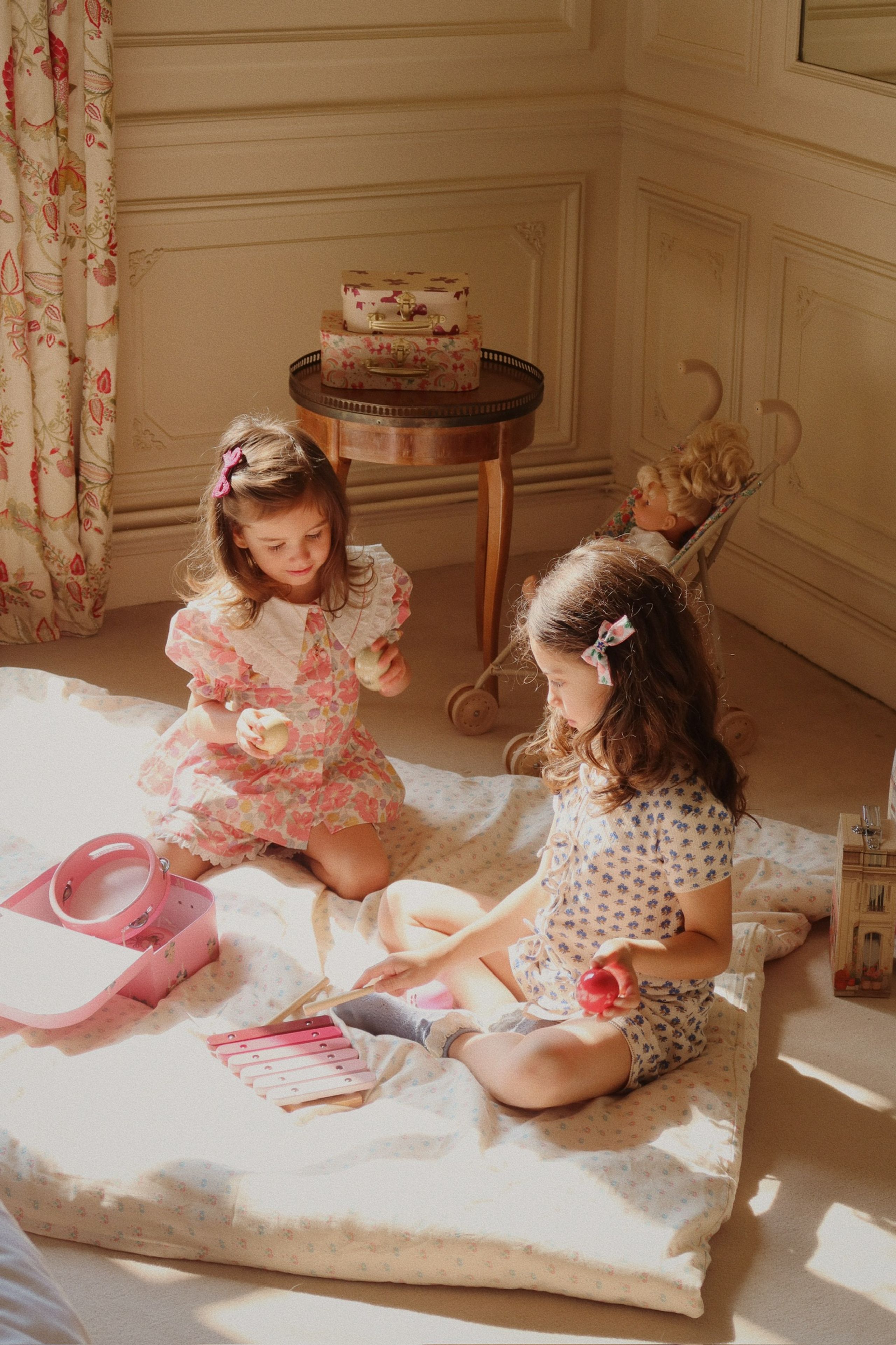 Konges Sløjd - Lapsen säilytyslaatikko - 2 Pack Suitcase - RAINBOW BOW