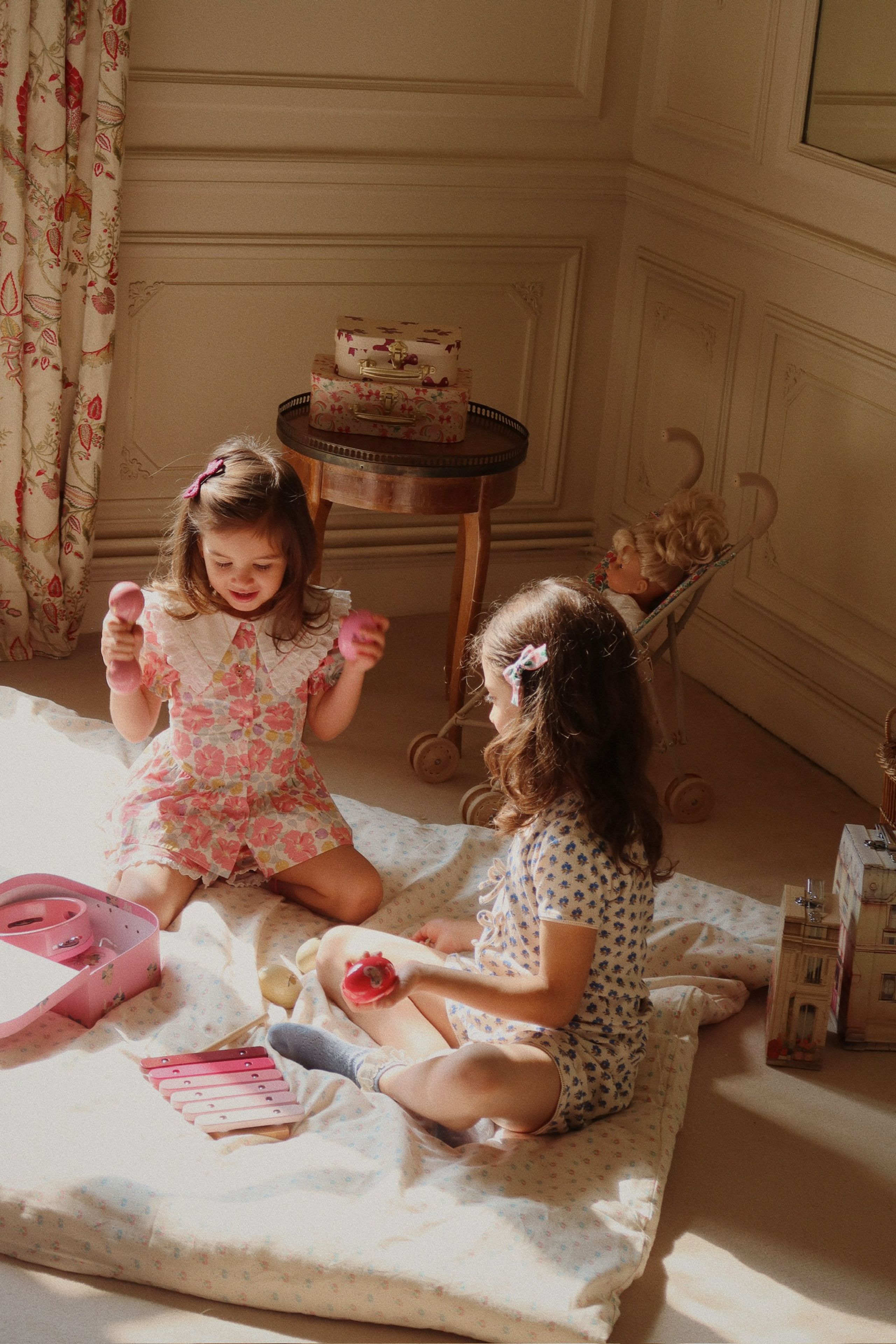 Konges Sløjd - Lapsen säilytyslaatikko - 2 Pack Suitcase - RAINBOW BOW