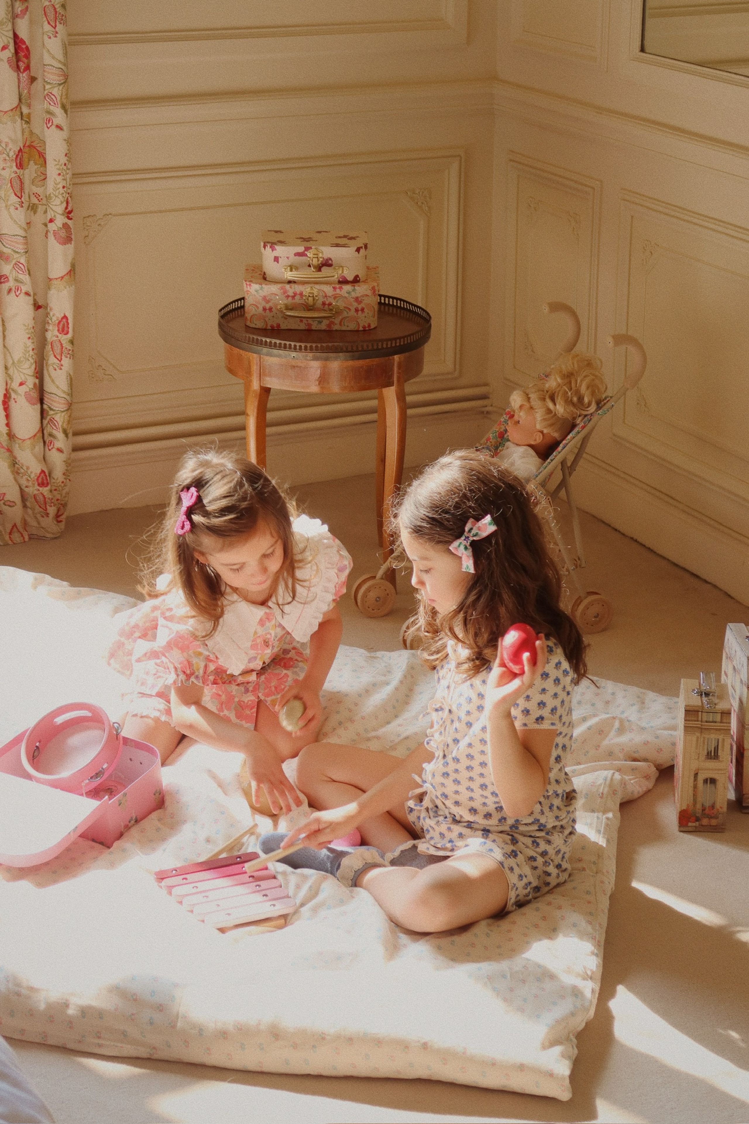 Konges Sløjd - Lapsen säilytyslaatikko - 2 Pack Suitcase - RAINBOW BOW