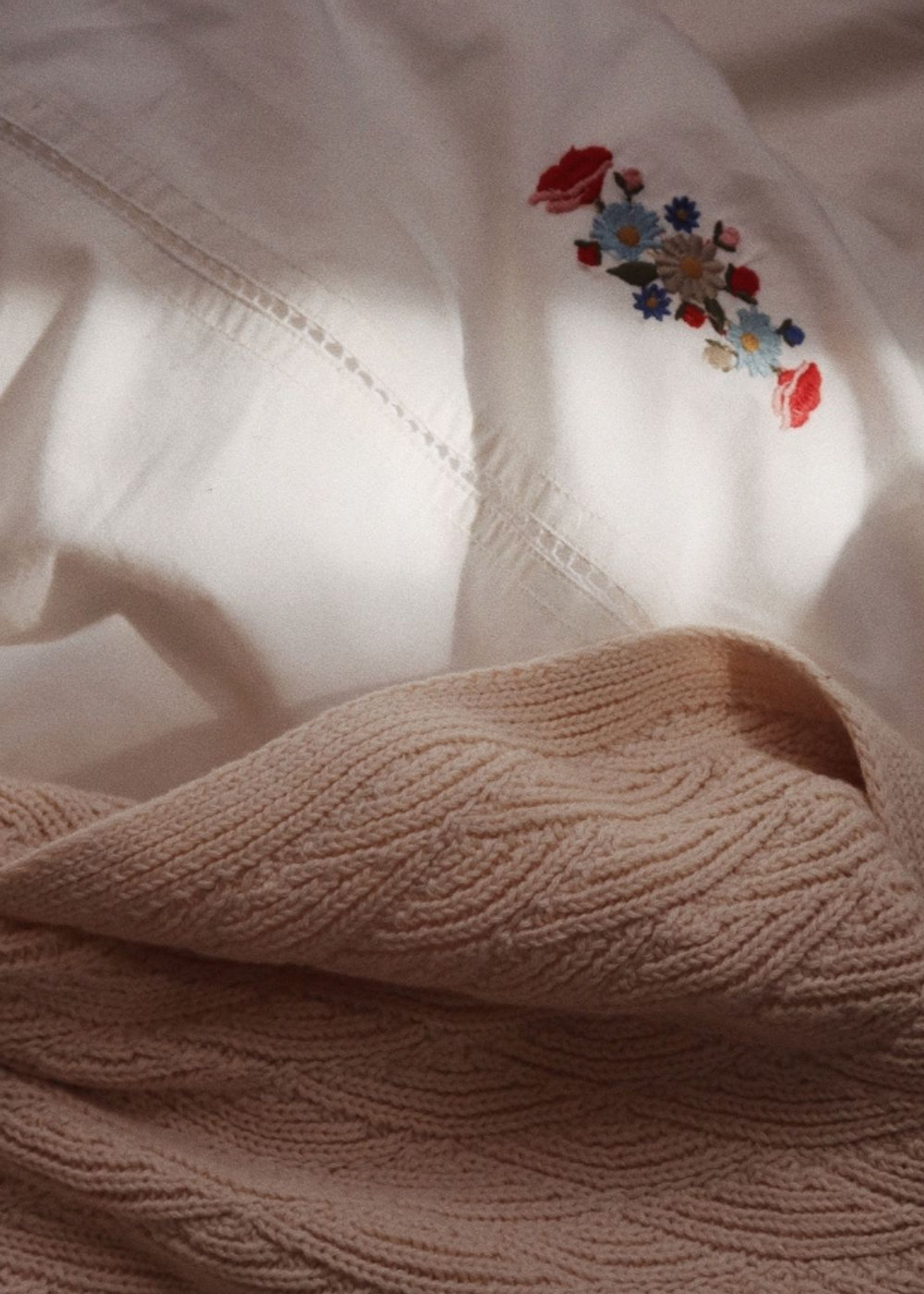 Konges Sløjd - Kinderbettwäsche - Baby Bedding Embroidery - Blossom