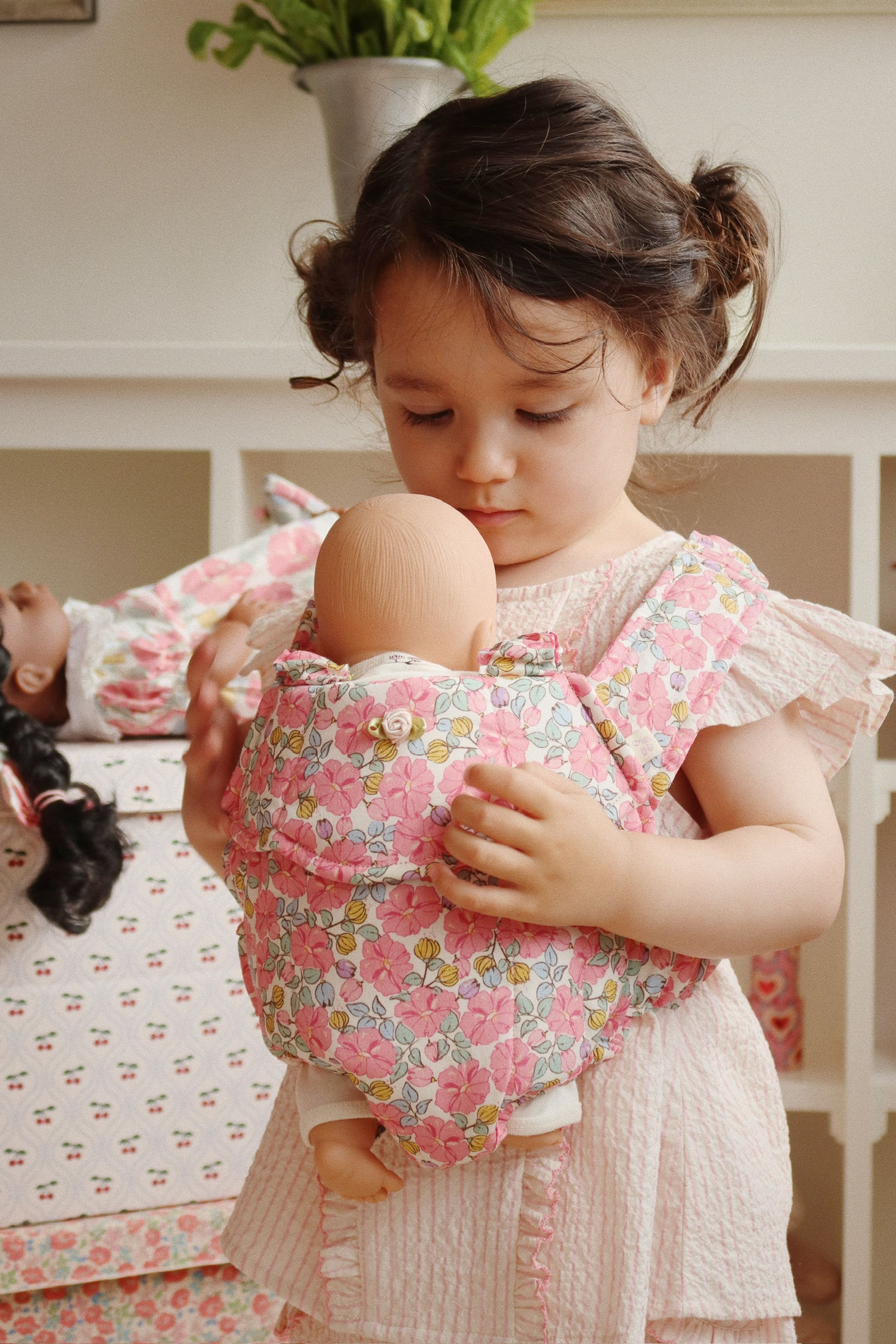 Konges Sløjd - Loutka - Molly Doll - MULTI