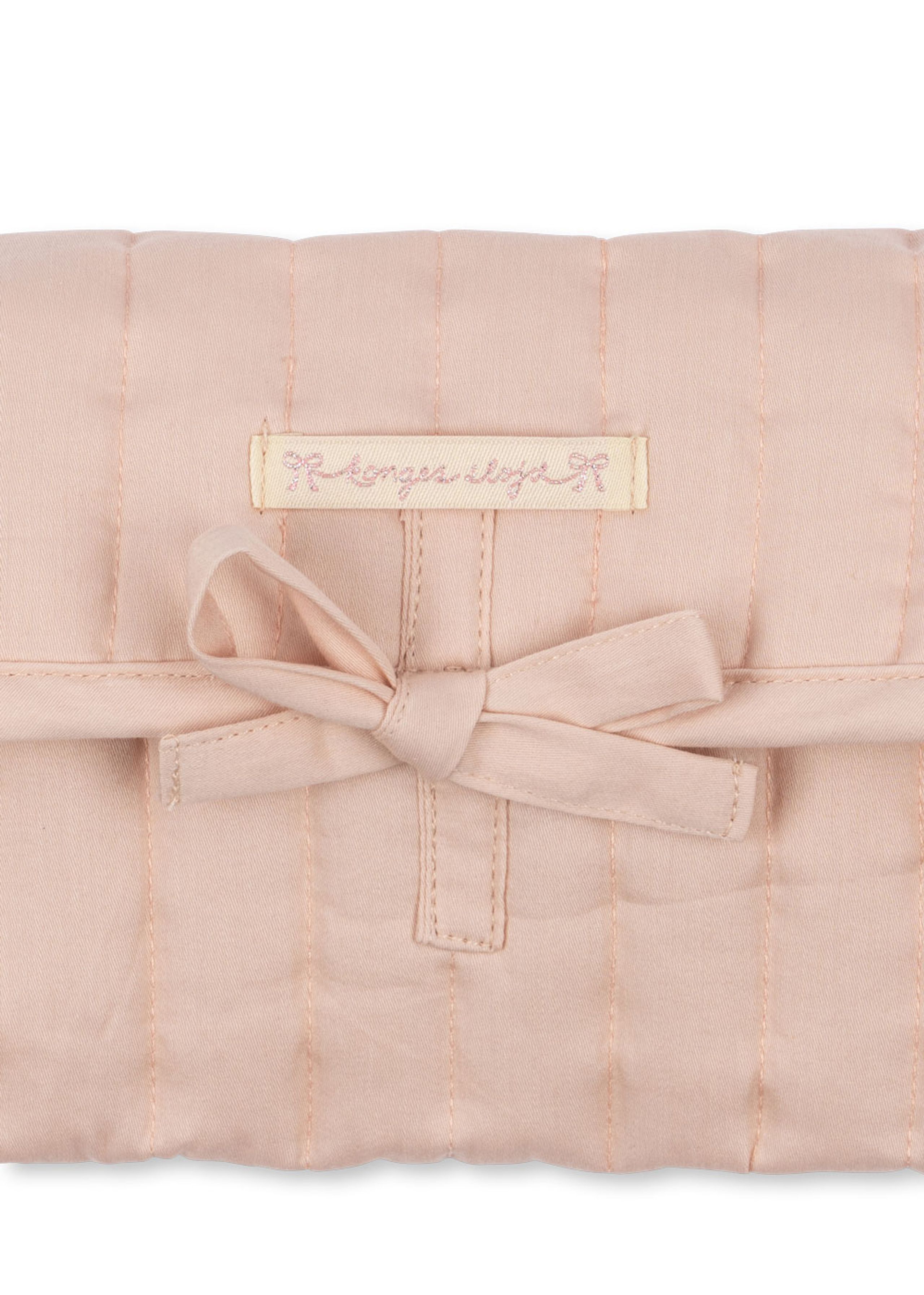 Konges Sløjd - Dukketilbehør - Doll Nursery Set - CAMEO ROSE