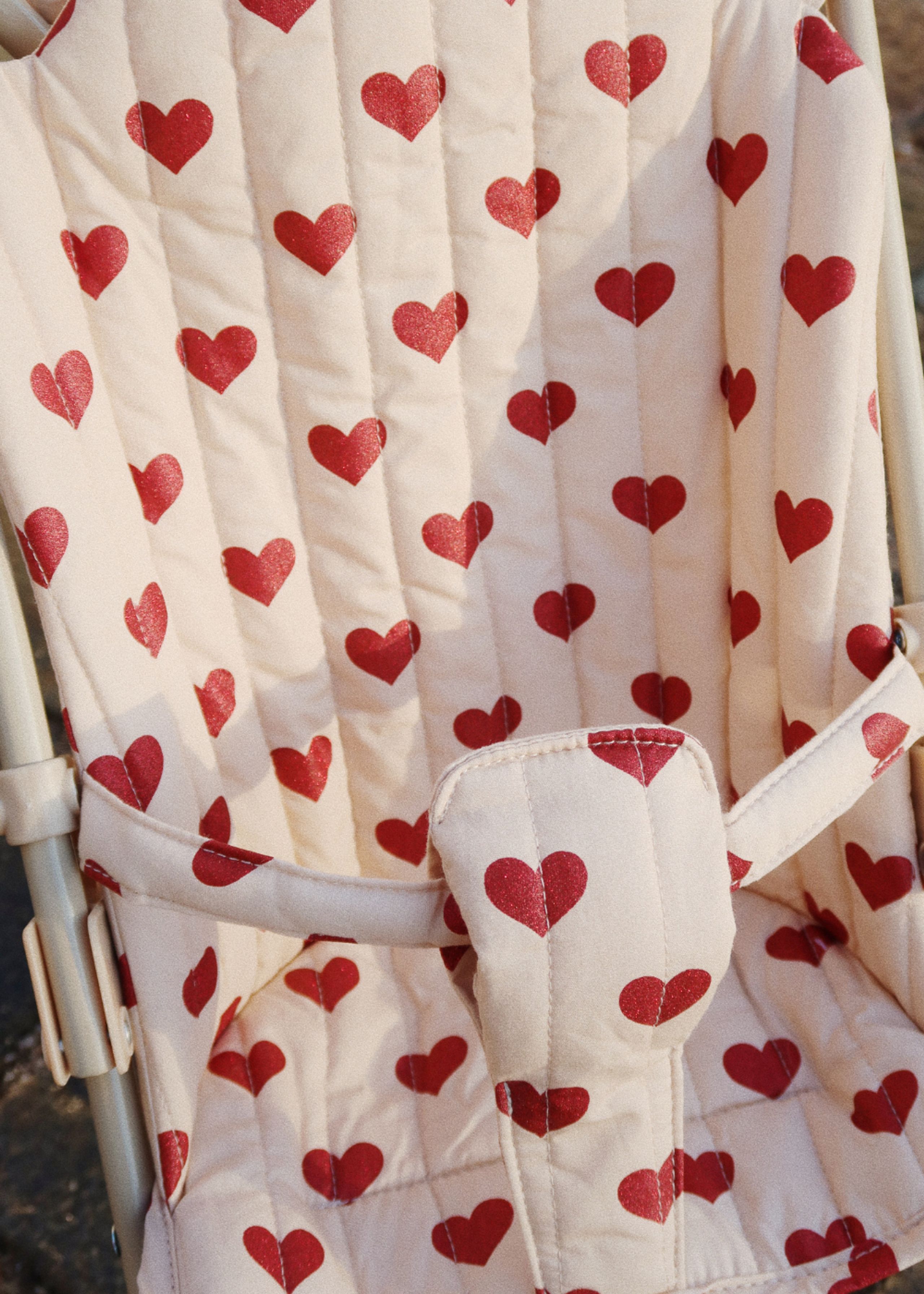 Konges Sløjd - Accessoires pour poupées - Doll stroller valentine - Amour rouge