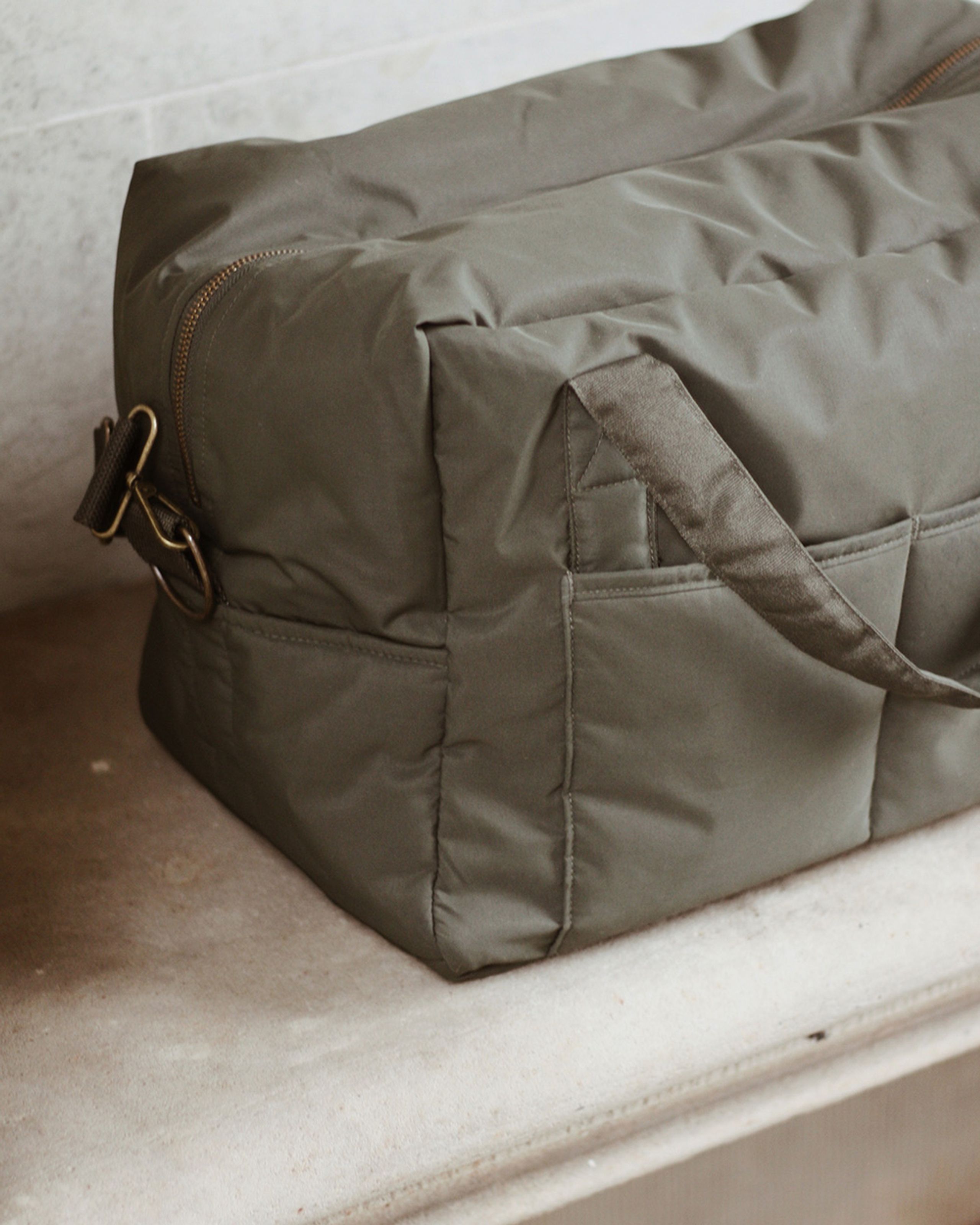 Konges Sløjd - Changing bag - ALL YOU NEED BAG - BLOSSOM MIST CARAMEL