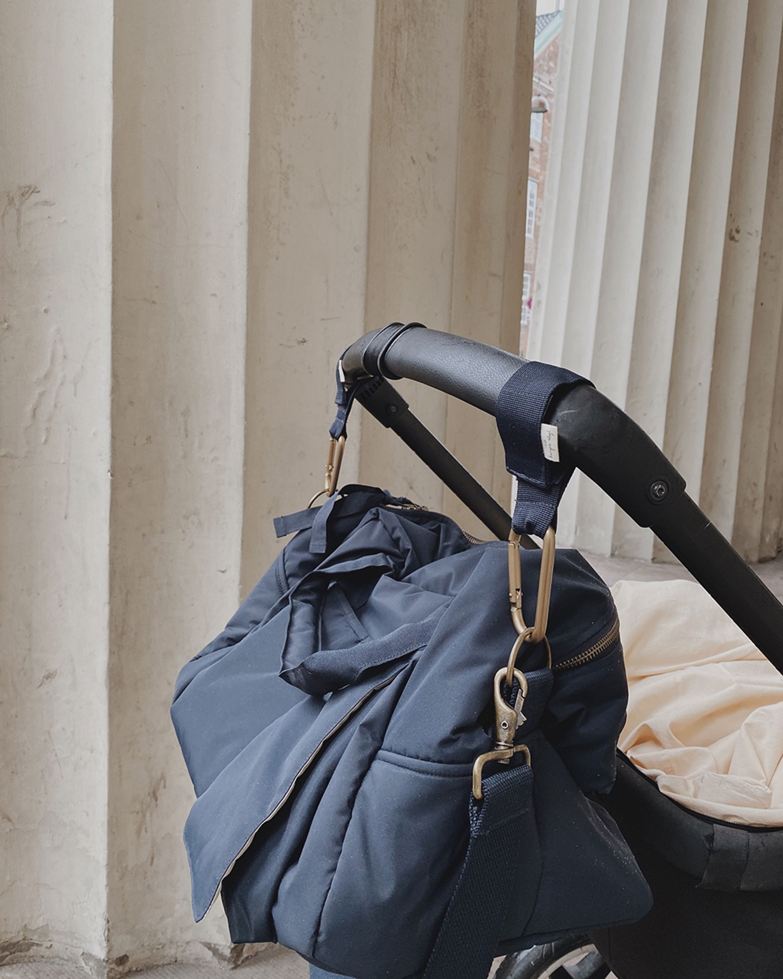 Konges Sløjd - Changing bag - ALL YOU NEED BAG - BLOSSOM MIST CARAMEL