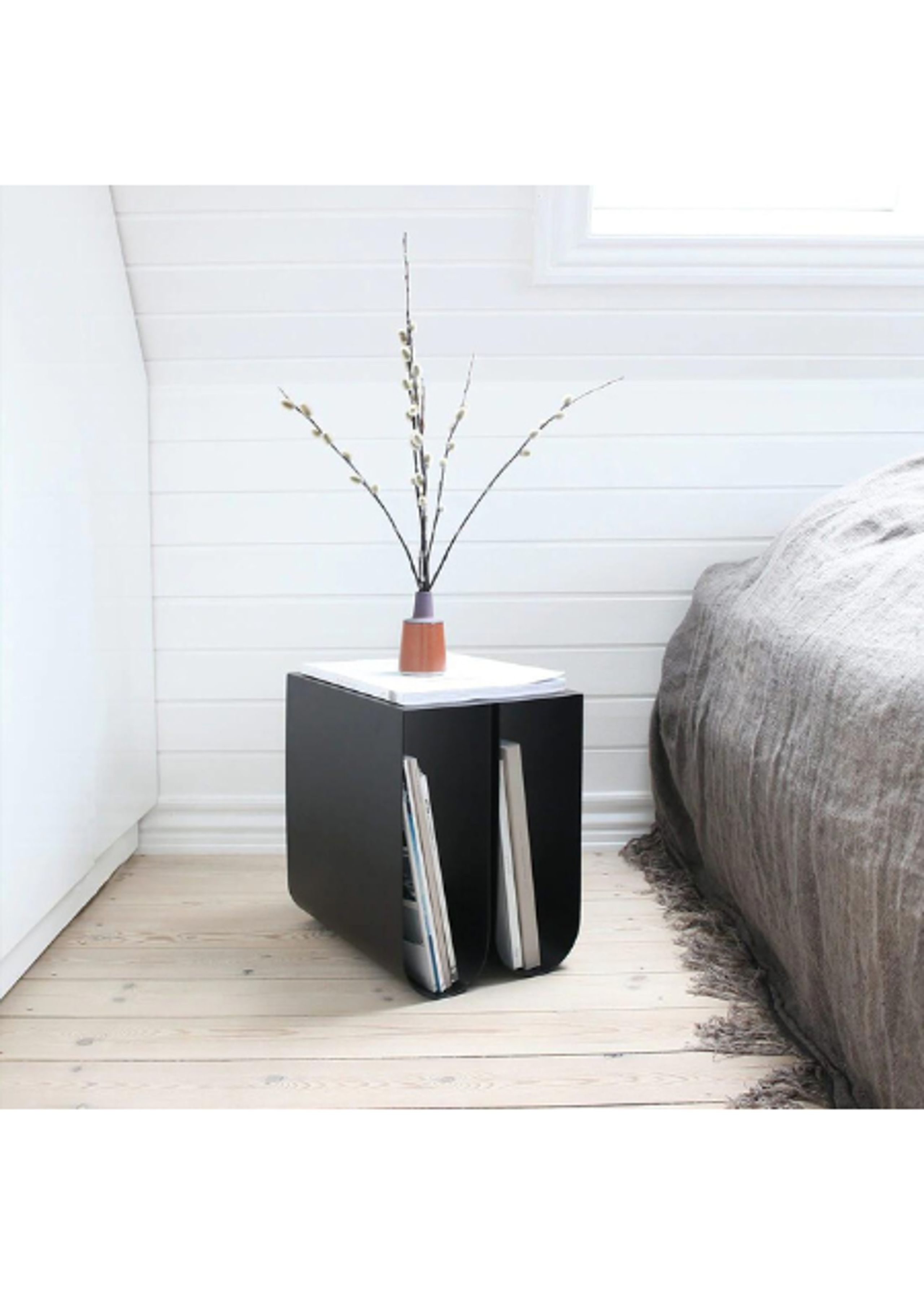 Kristina Dam Studio - Side table - Curved Side Table - Black
