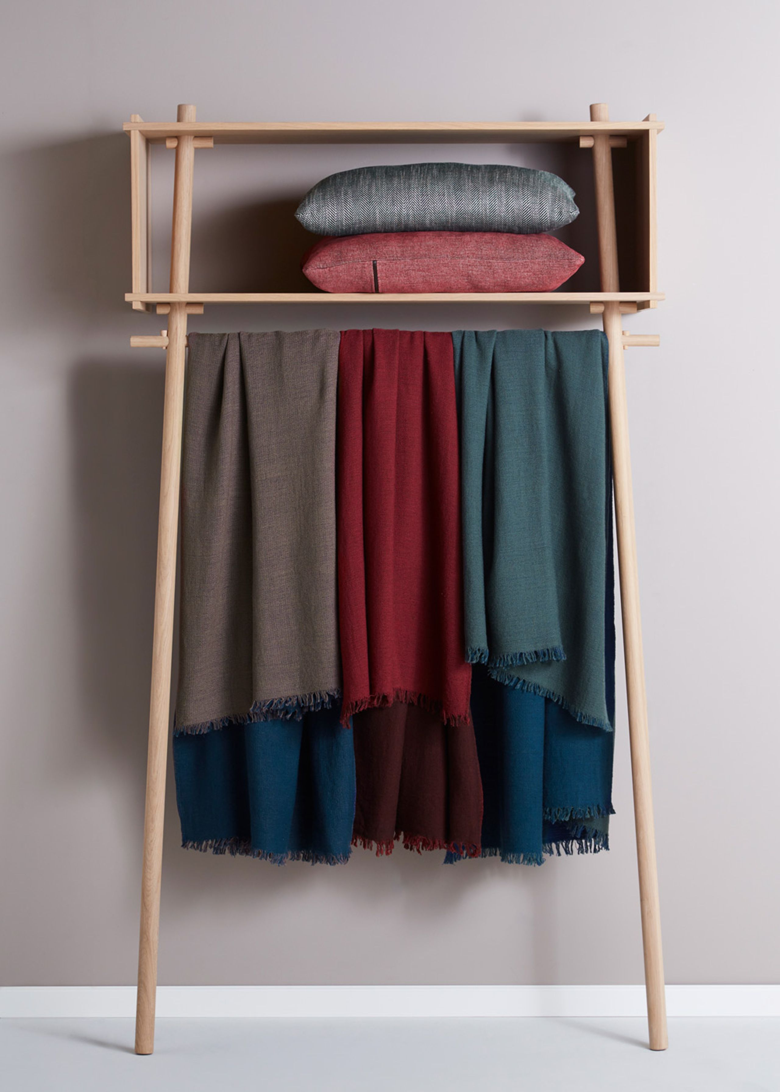 LEMUS - Shelf - Töjbox - Large / Black painted oak