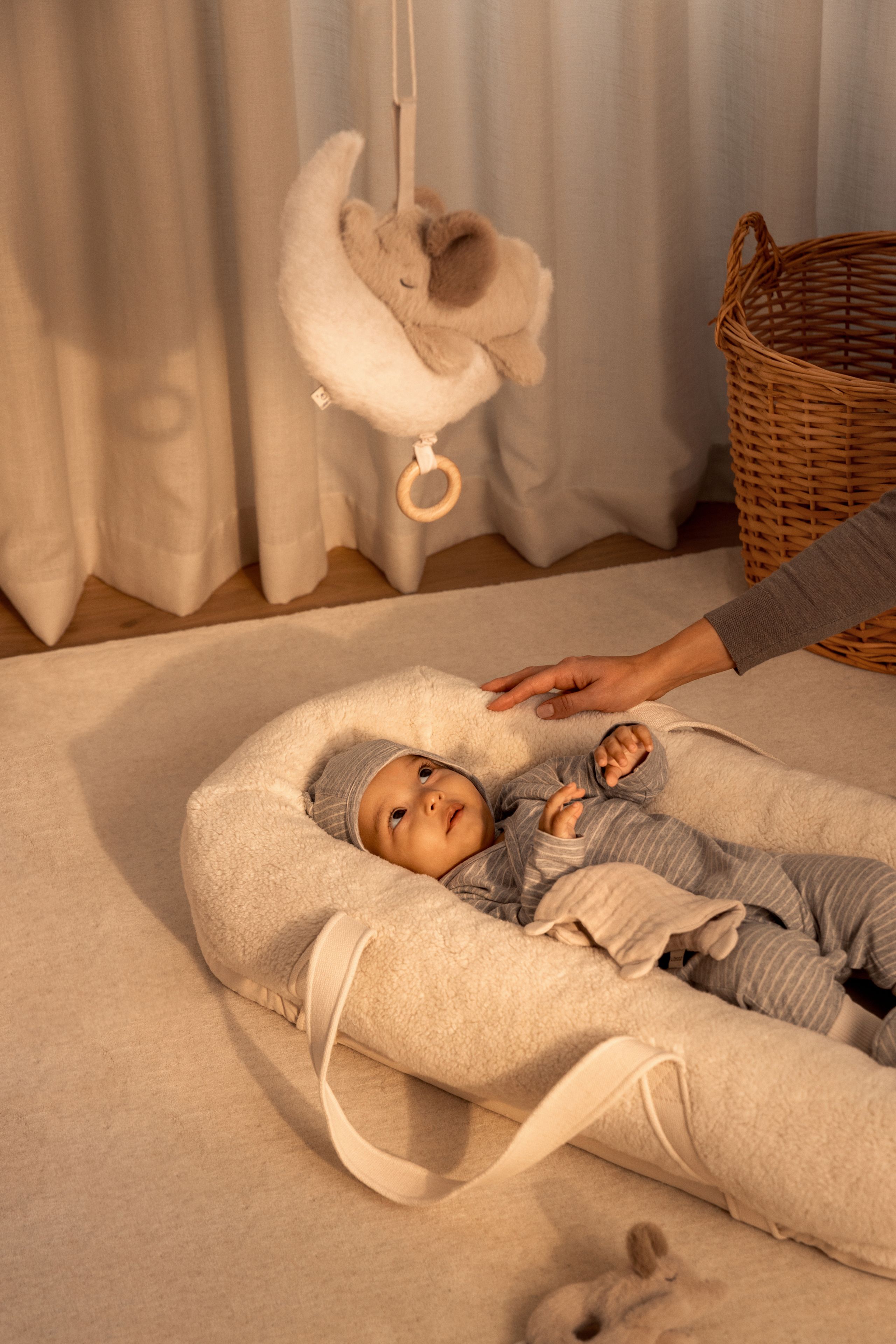 LIEWOOD - Draagzak - Gro Babylift - Pile / Sandy