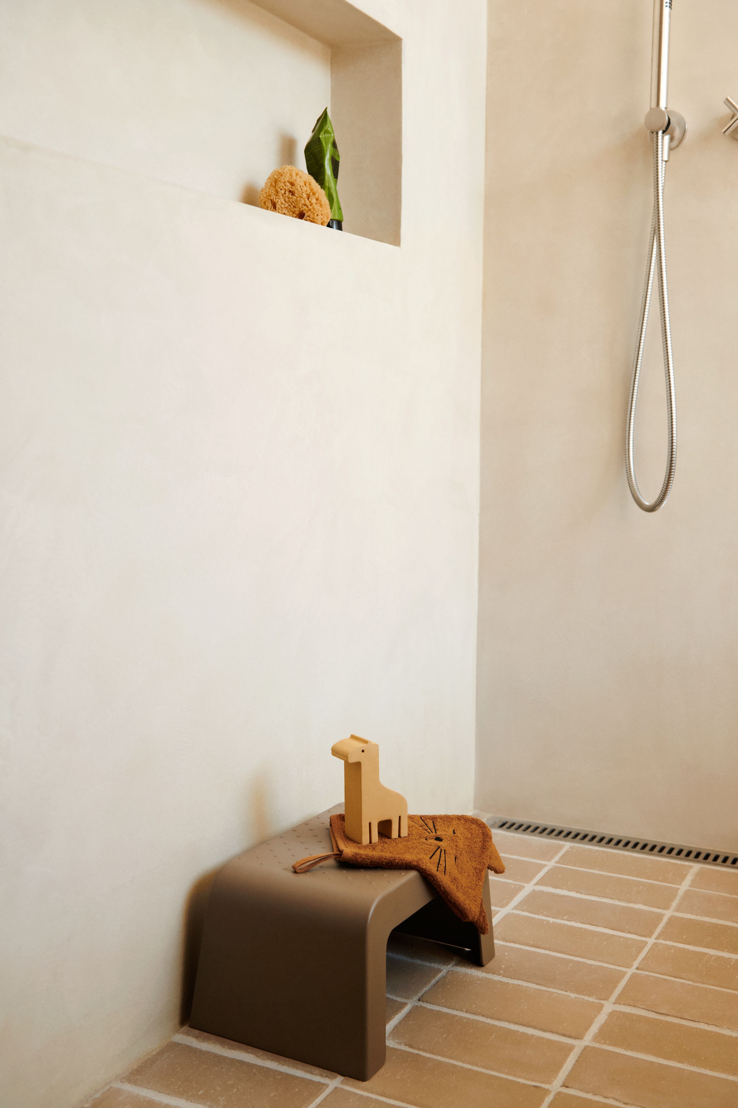 LIEWOOD - Children's stool - Ulla Skammel - 3070 - Oat