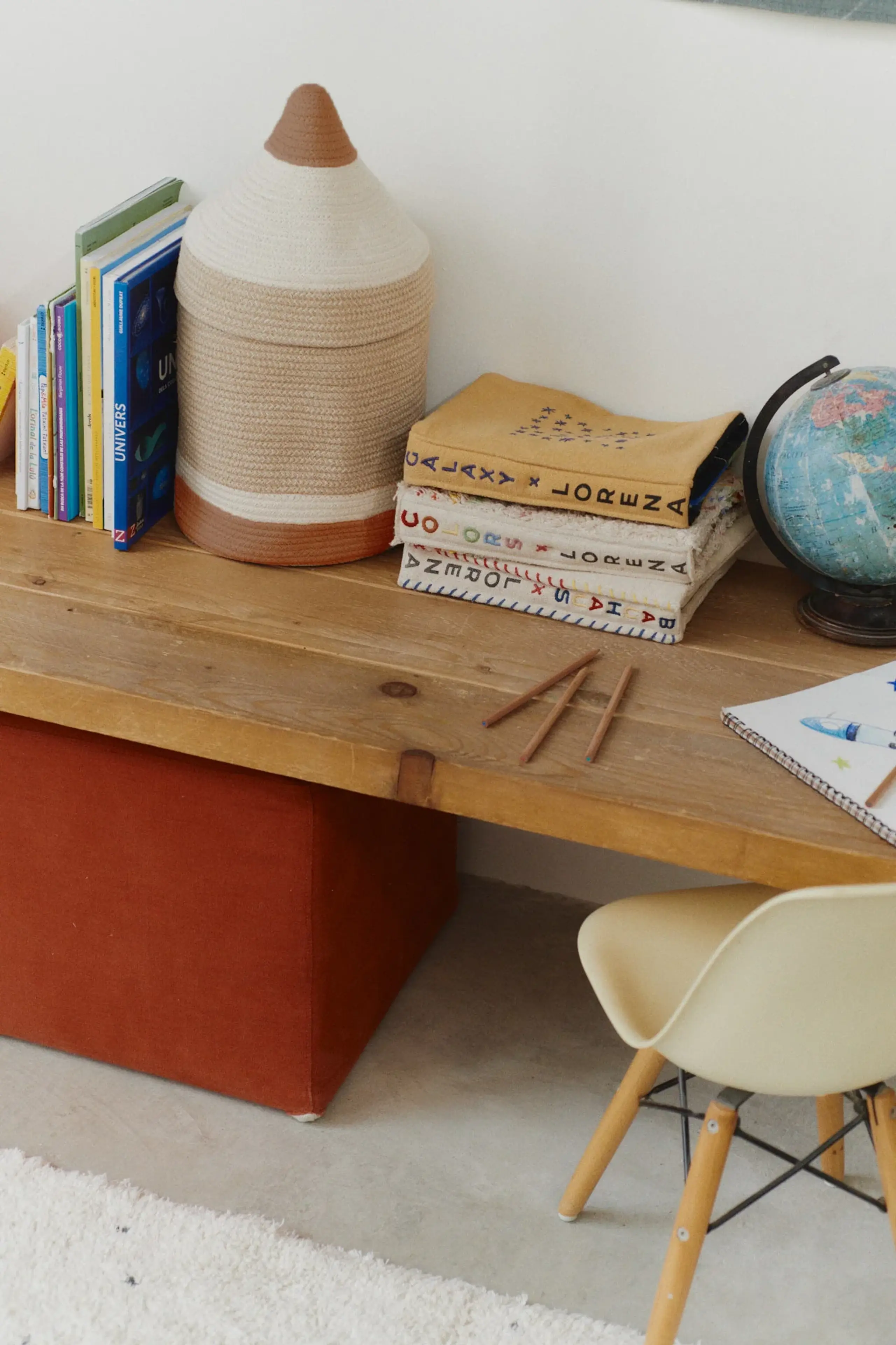 Lorena Canals - Children's pencil case - Basket Pencil, Soft - Toffee