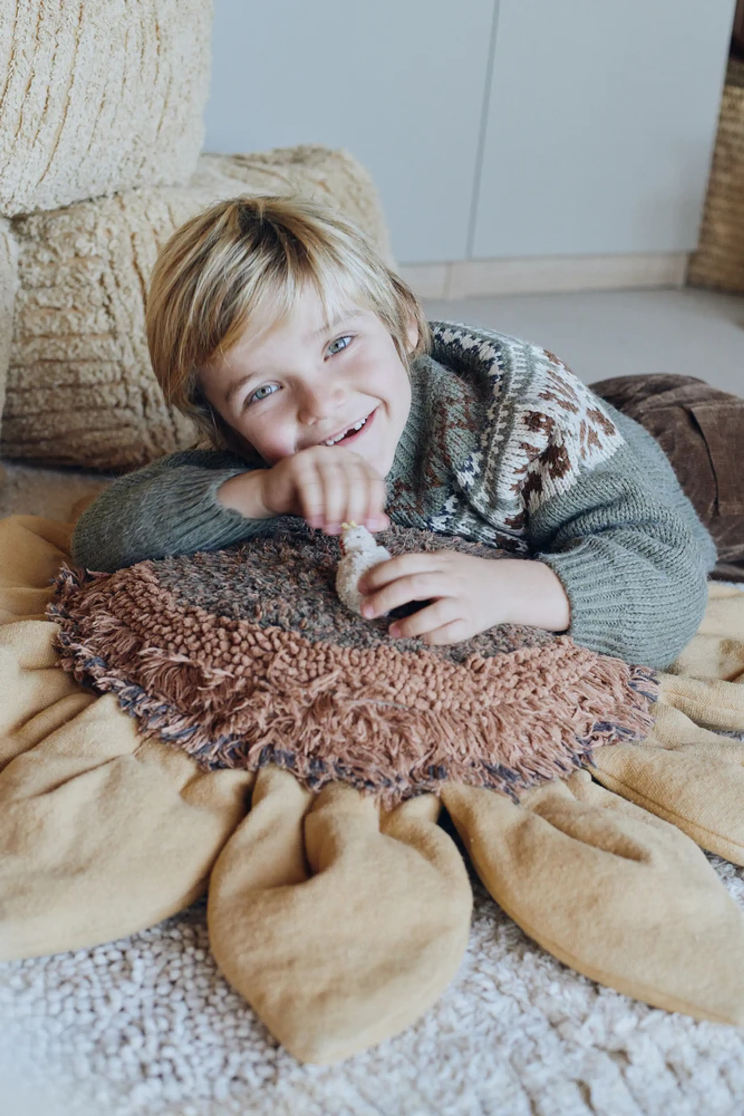 Lorena Canals - Tapis pour enfants - Floor Cushion Sunflower - Honey, Brown