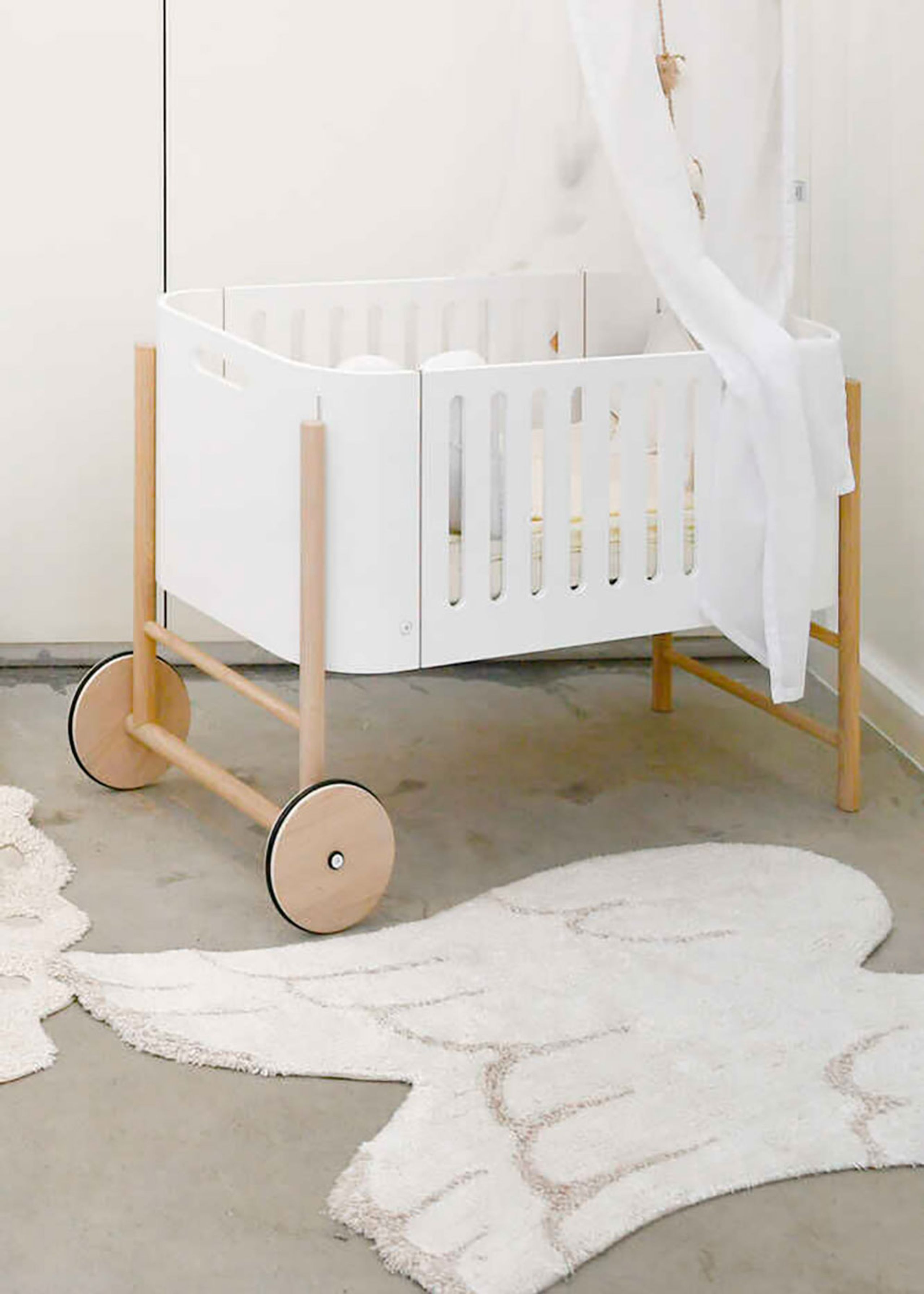 Lorena Canals - Kinderteppich - Washable Rug Wings - Wings Silhouette