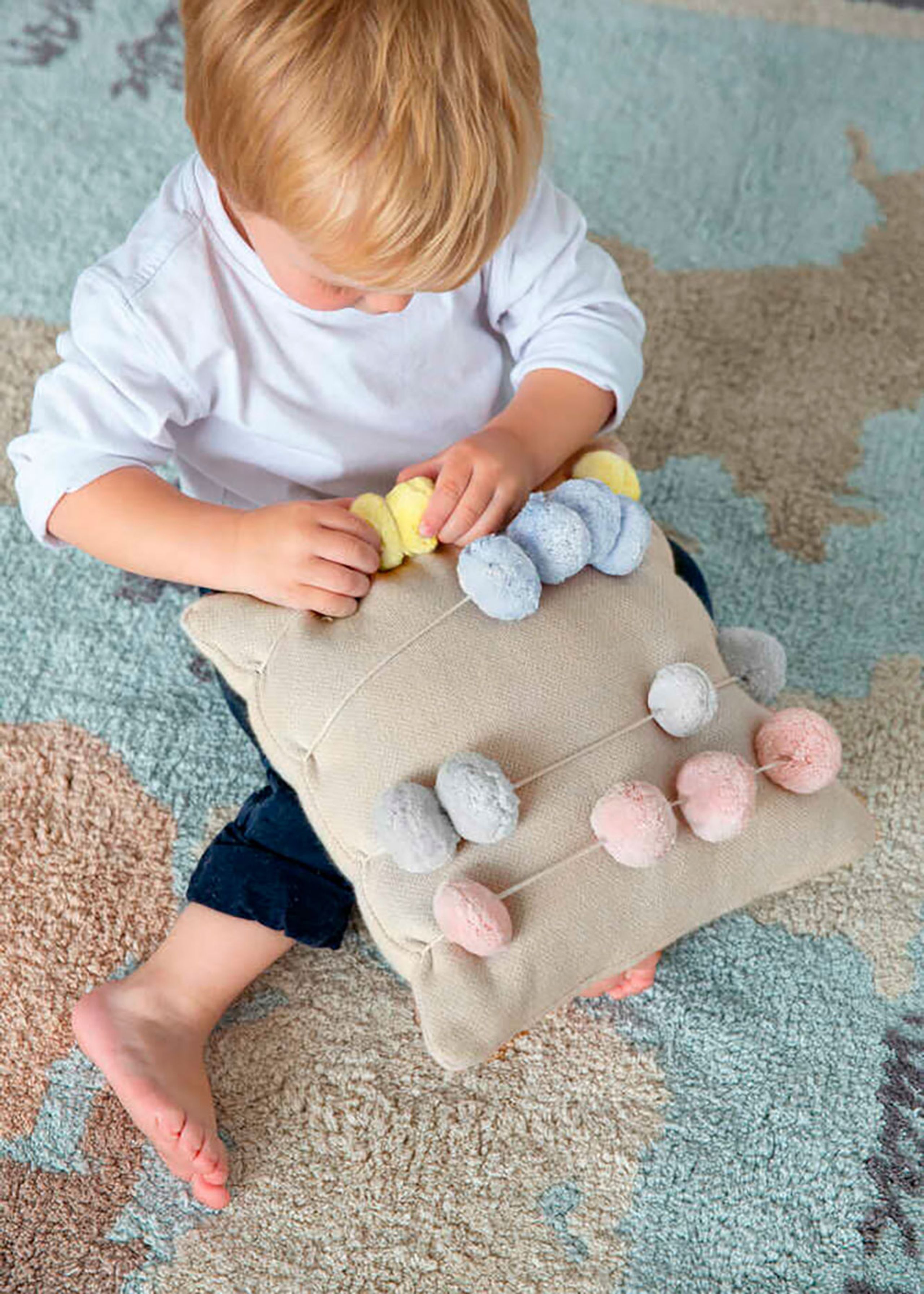 Lorena Canals - Oreiller pour enfants - Knitted Cushion - Counting Frame