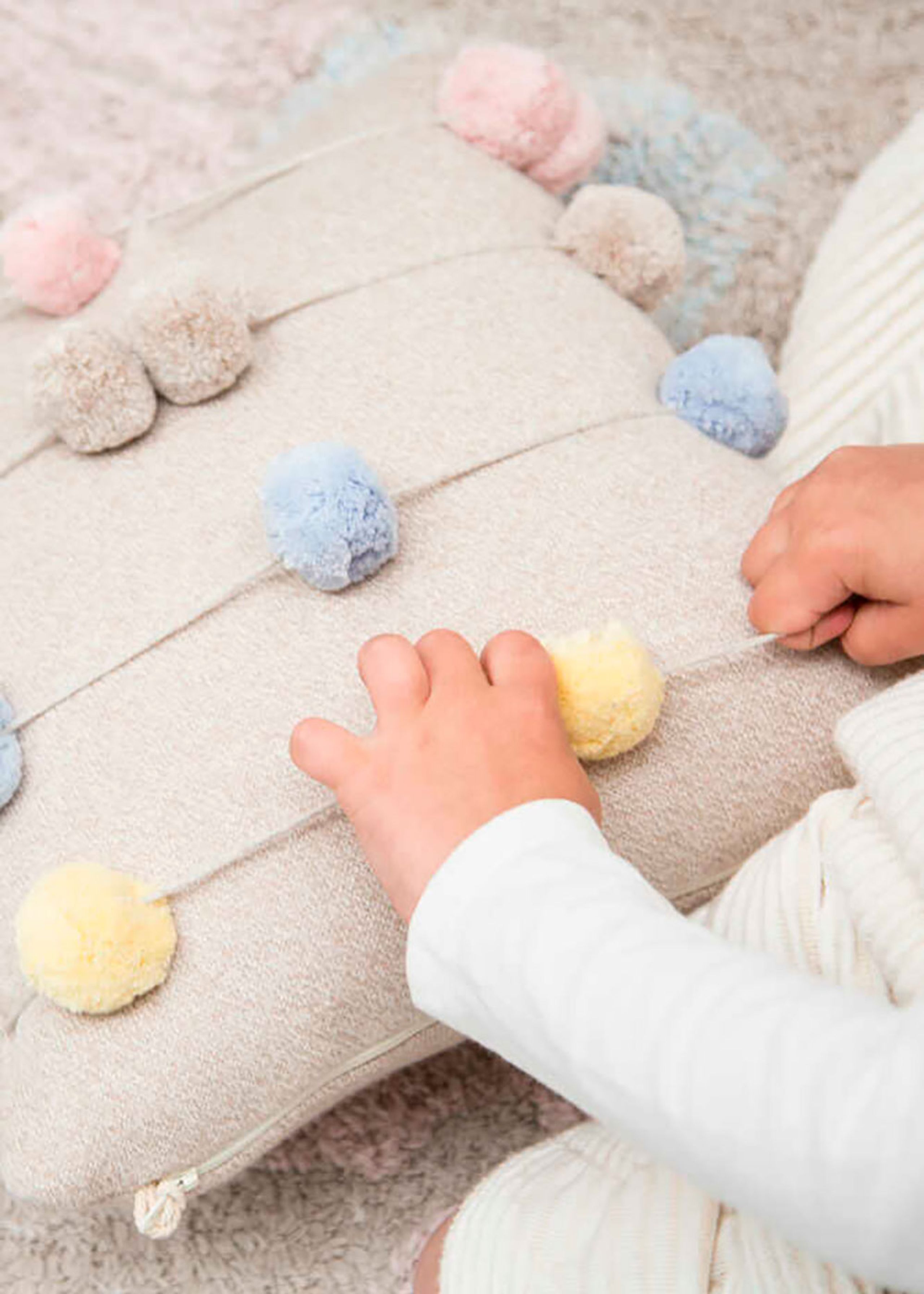 Lorena Canals - Oreiller pour enfants - Knitted Cushion - Counting Frame