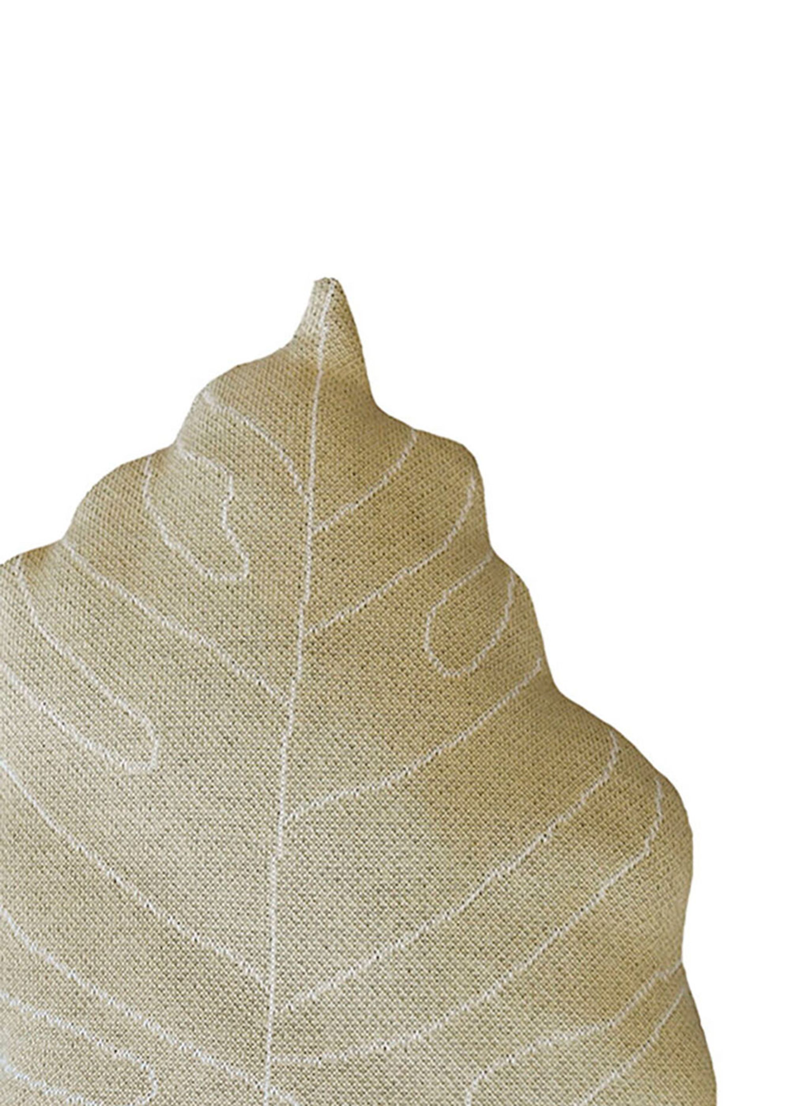 Lorena Canals - Børnepude - Knitted Cushion Baby Leaf - Olive