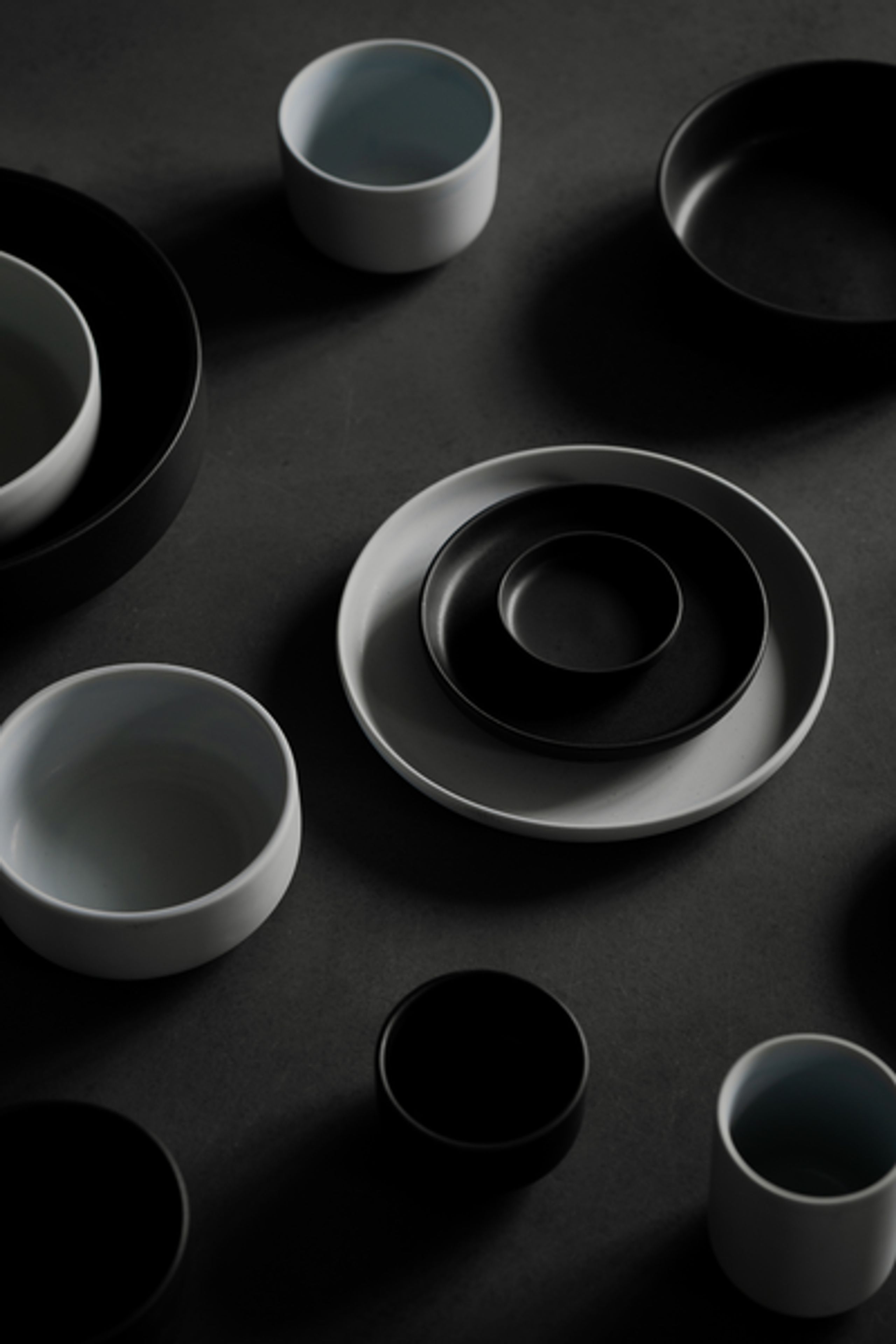 Louise Roe - Pohár - Ceramic PISU - #06 Bowl Ink Black