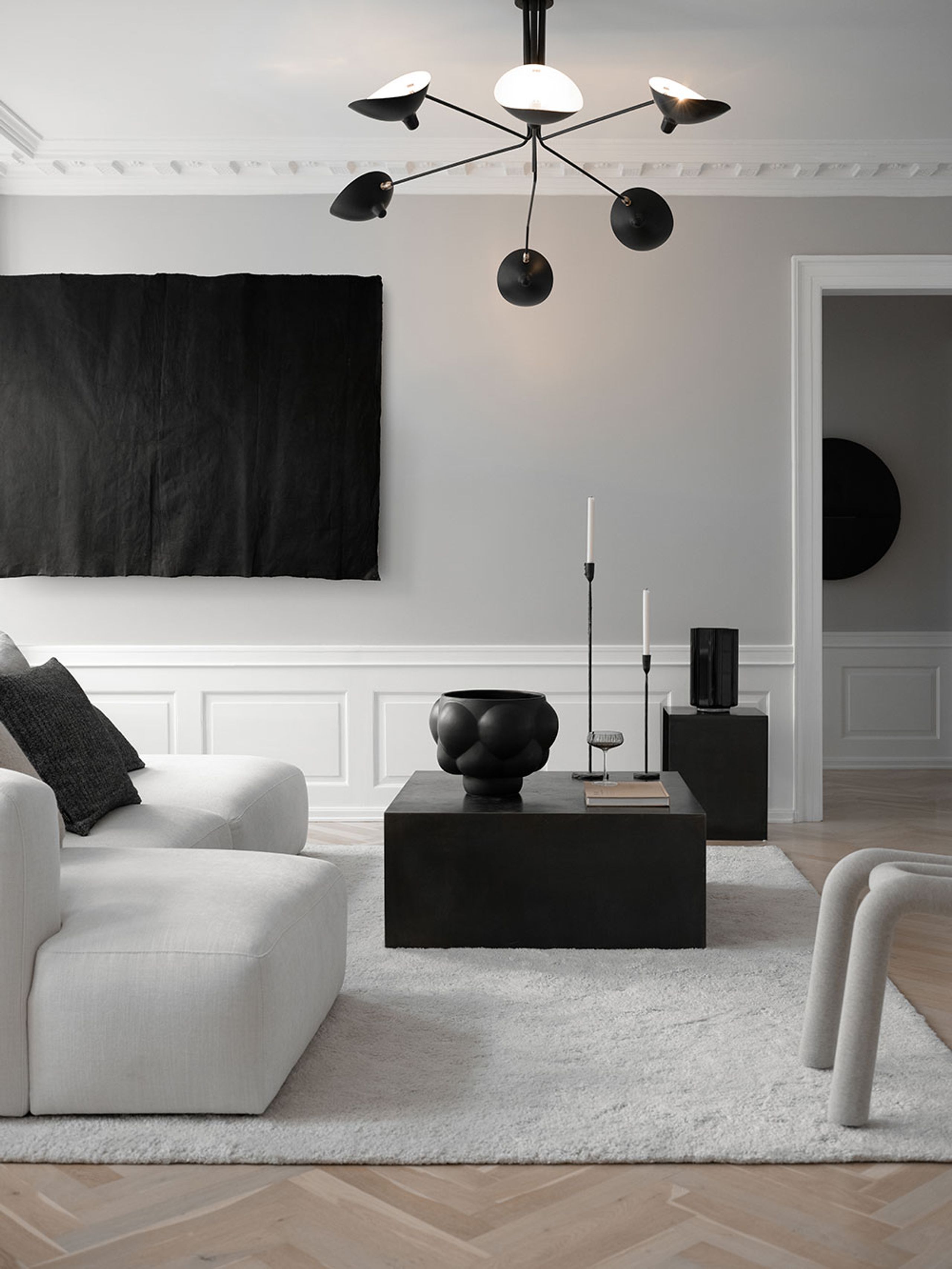 Louise Roe - Bowl - Balloon Bowl 06 - Ink Black