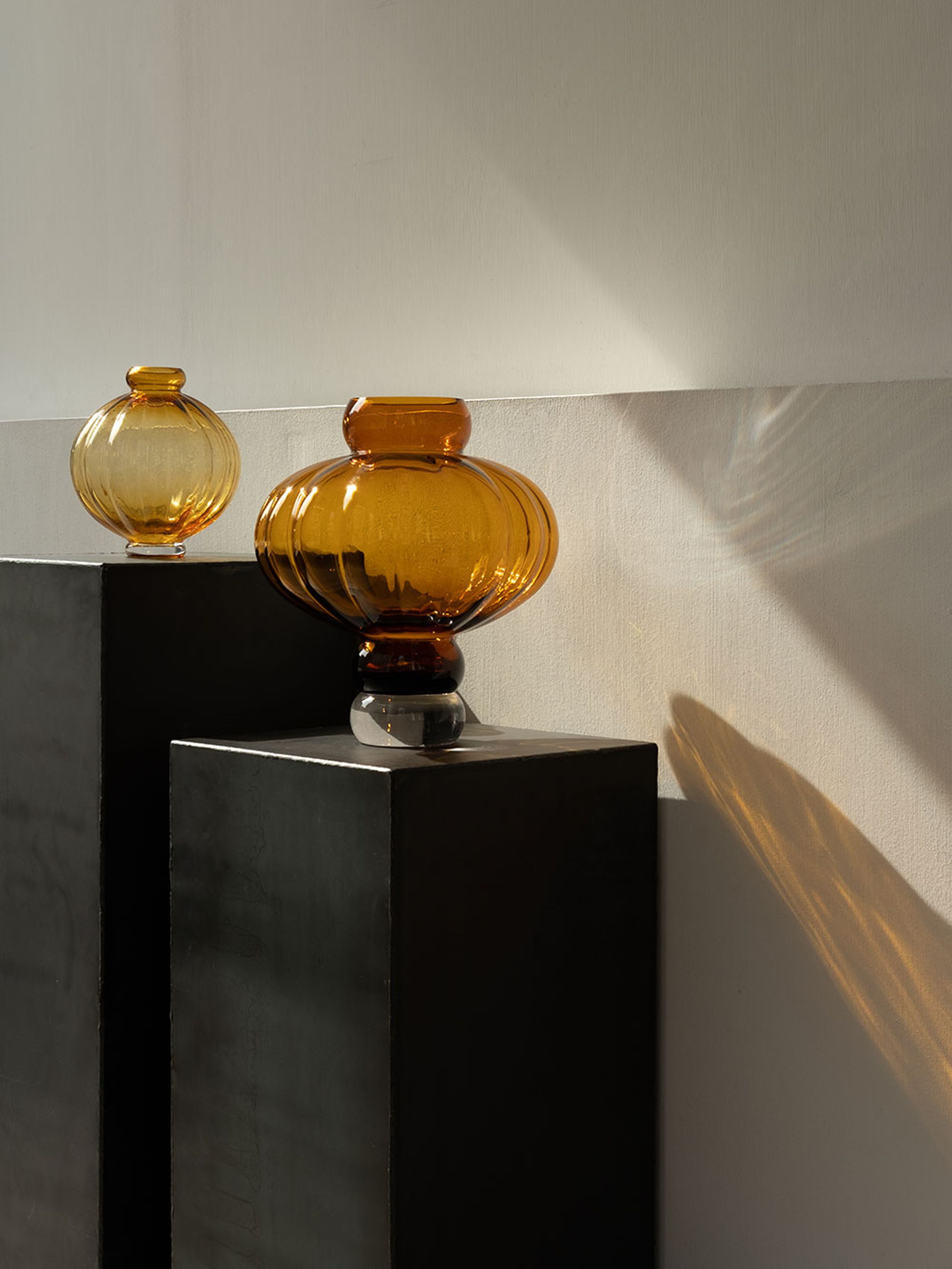 Louise Roe - Wazon - Balloon Vase 03 - Olive