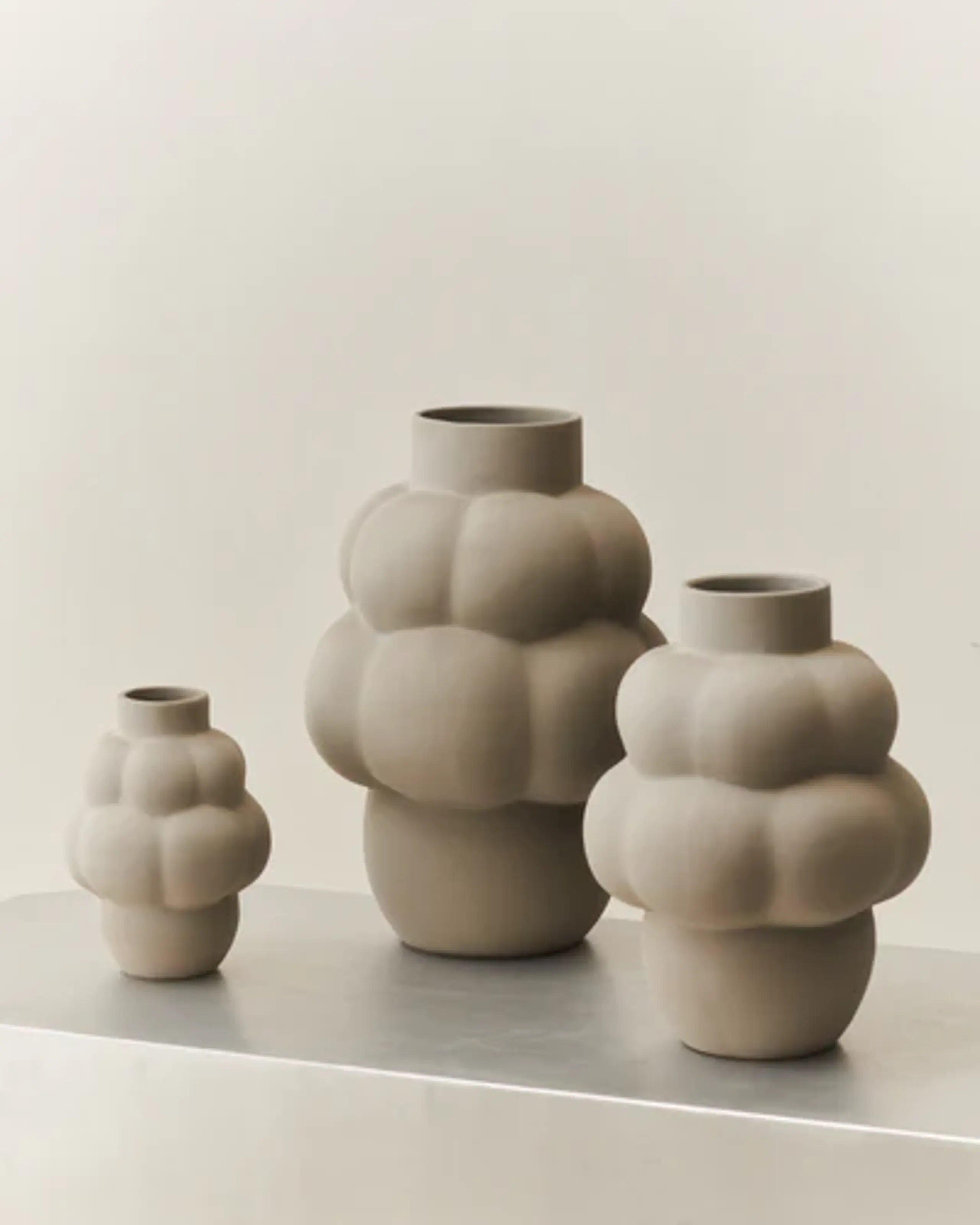 Louise Roe - Vase - Balloon Vase 04 - Grande Sanded Grey