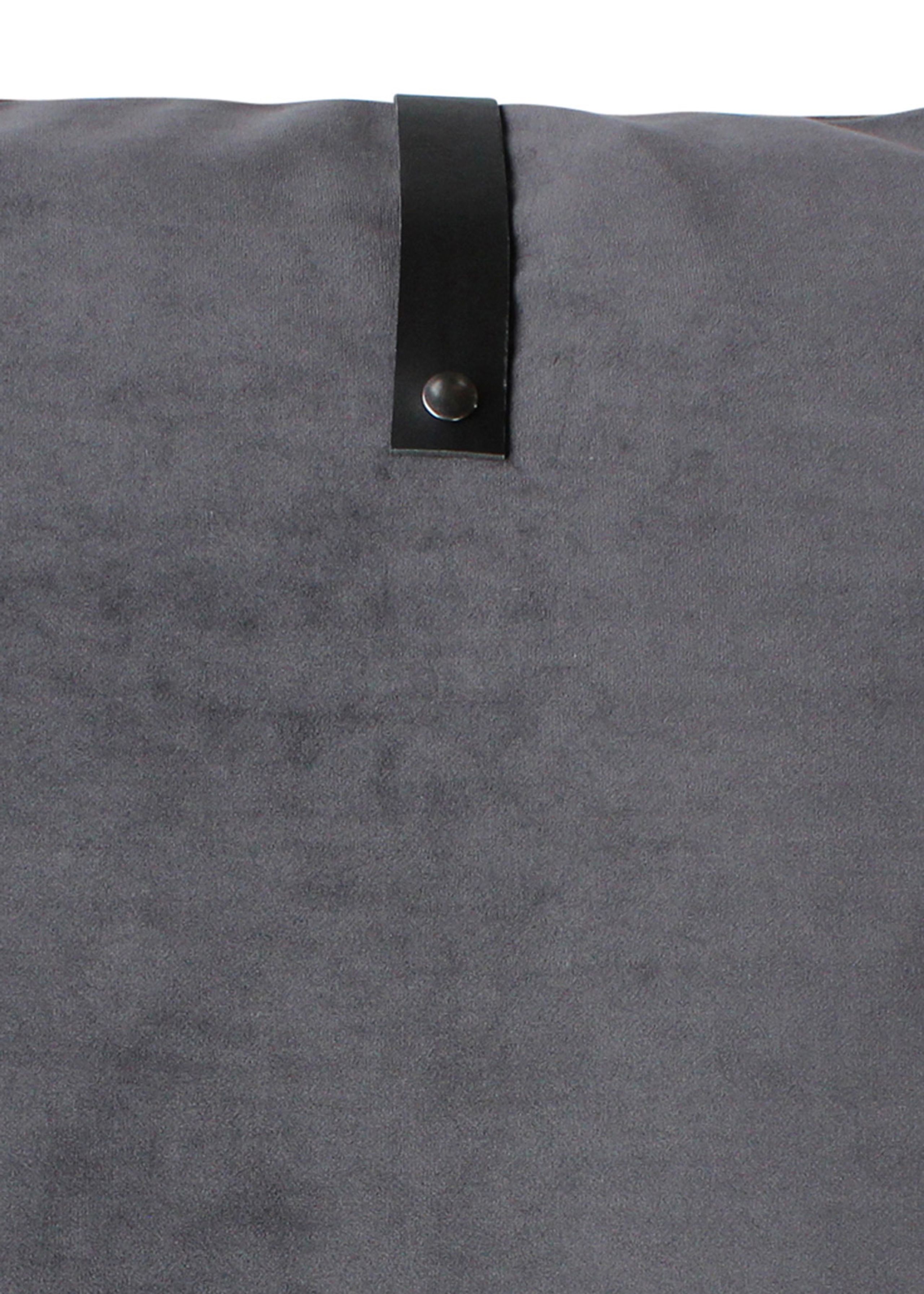 Louise Smærup - Coussin - Velvet - Dark Grey - 50 x 50 cm