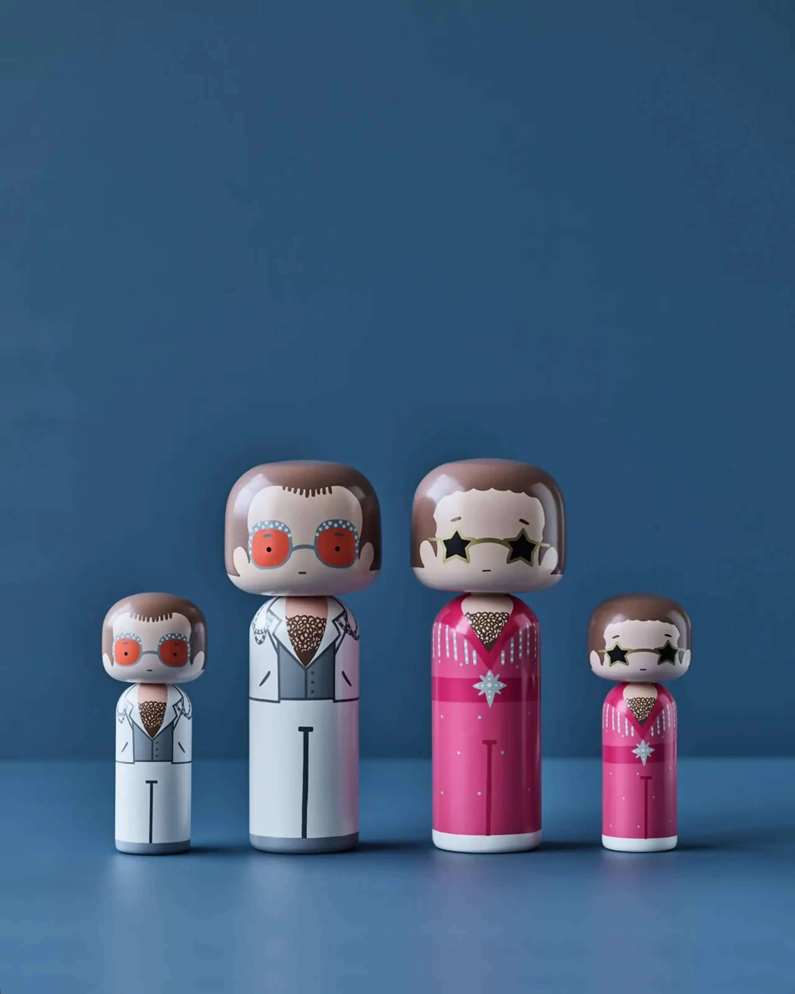 Lucie Kaas - Figur - Kokeshi | Elton Pink Outfit - Large