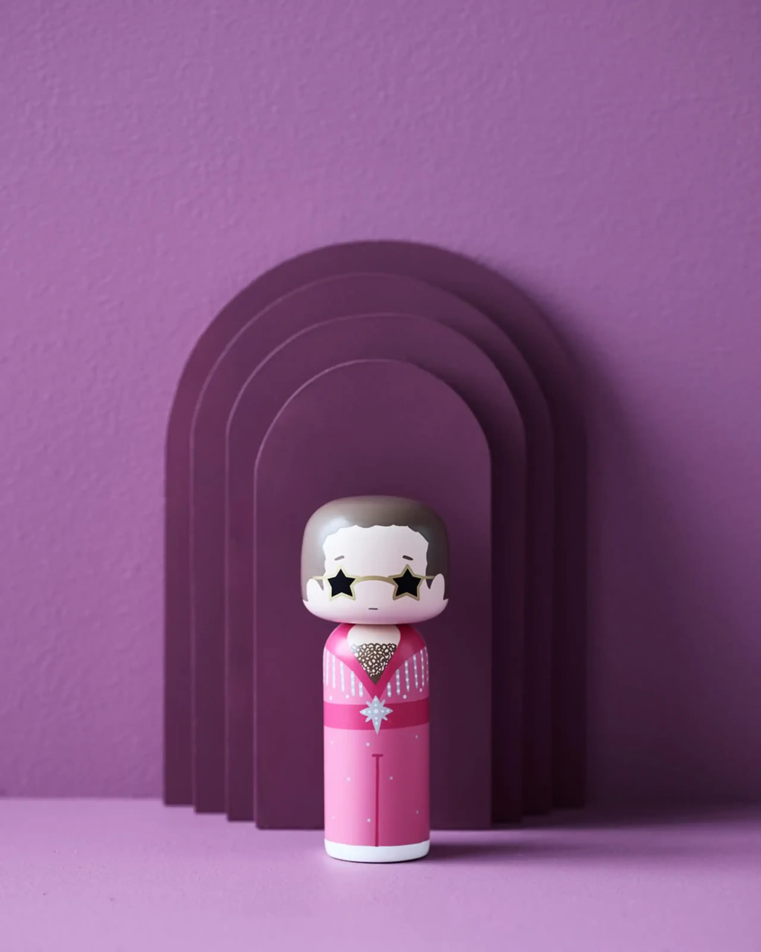 Lucie Kaas - Figura - Kokeshi | Elton Pink Outfit - Small