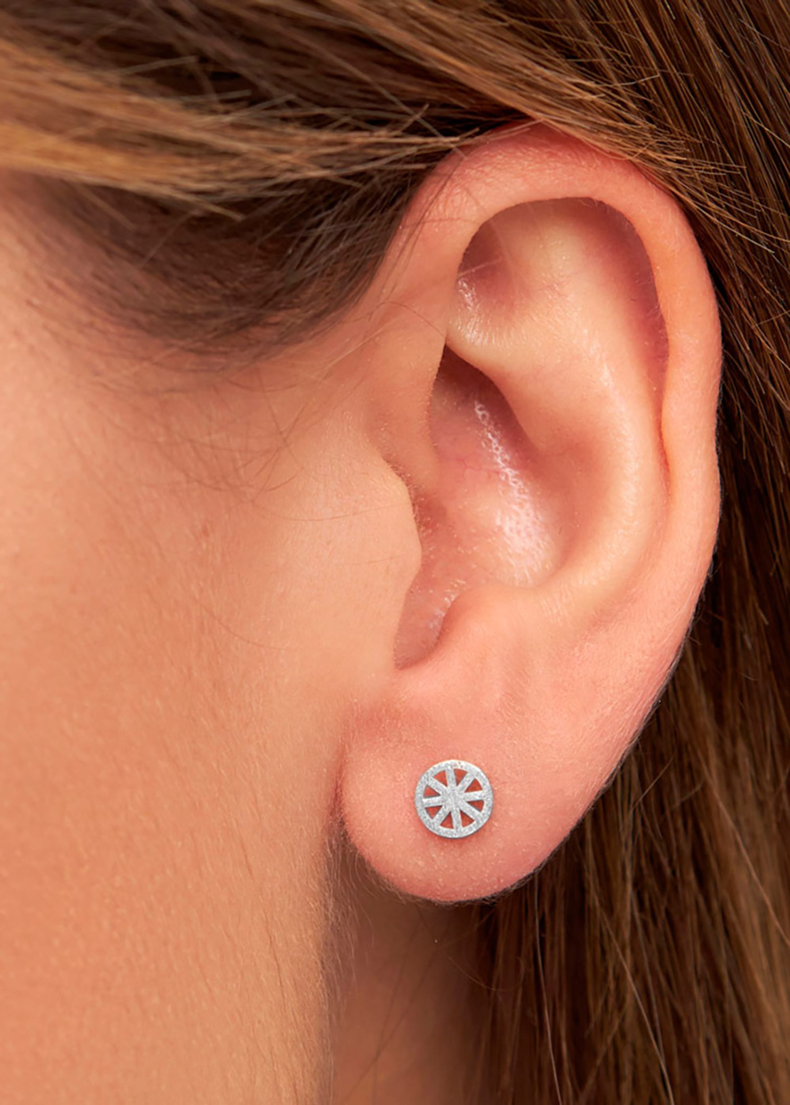 LULU Copenhagen - Earrings - Spinning Wheel - Silver