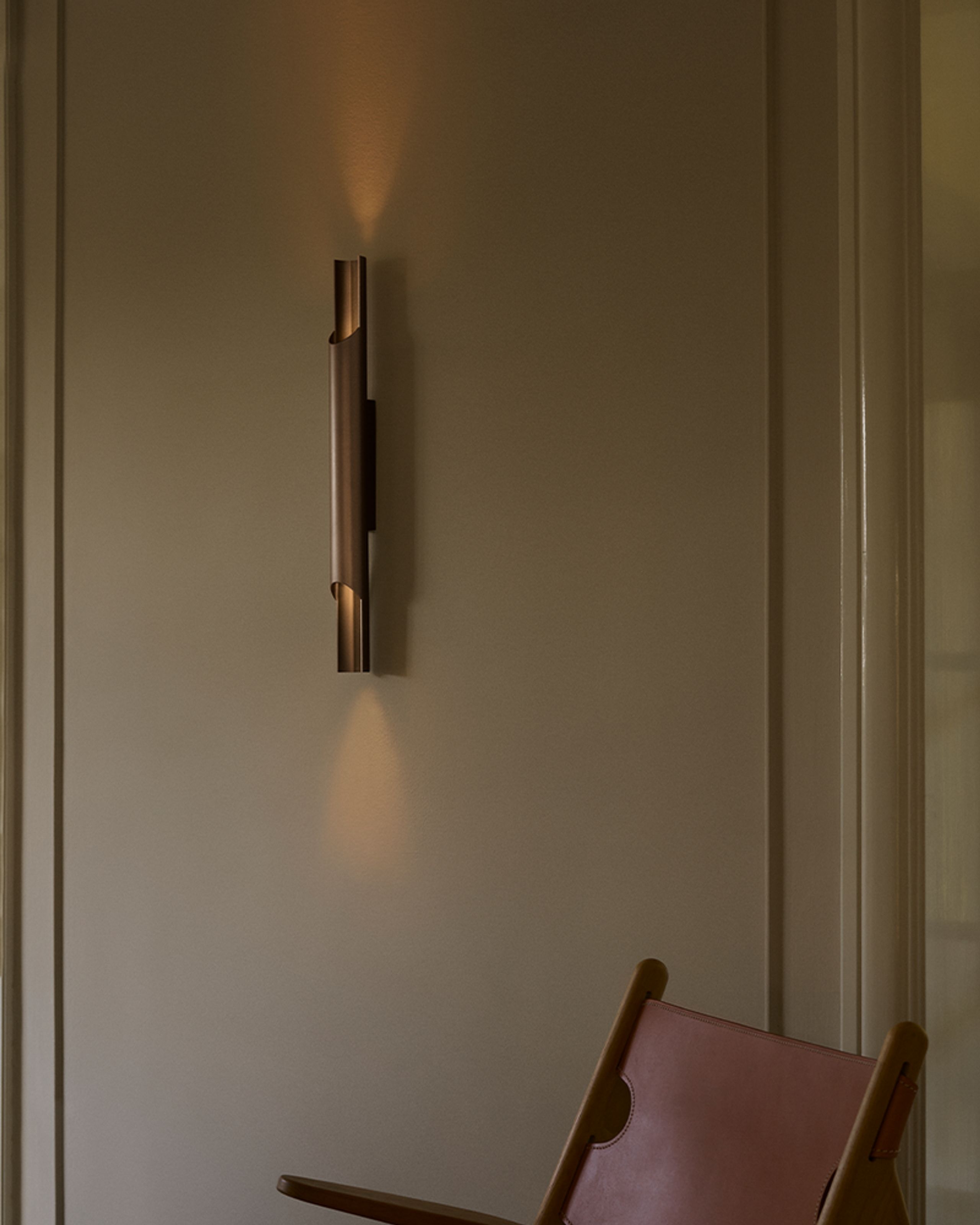 LYFA - Wall lamp - Pan Wall - Bronzed 50