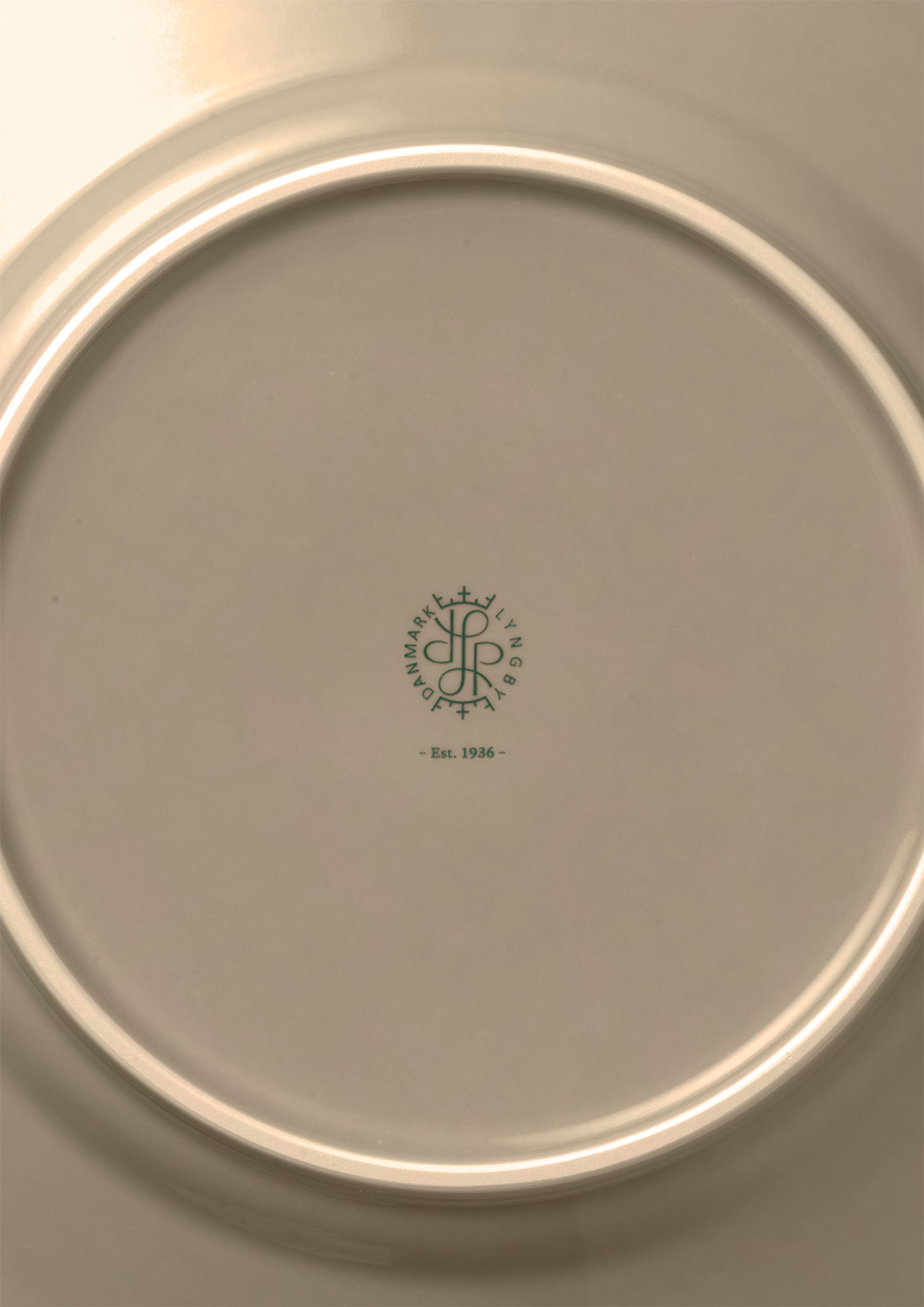 Lyngby Porcelain - Disco - Rhombe Plate Ø23 cm - Clay