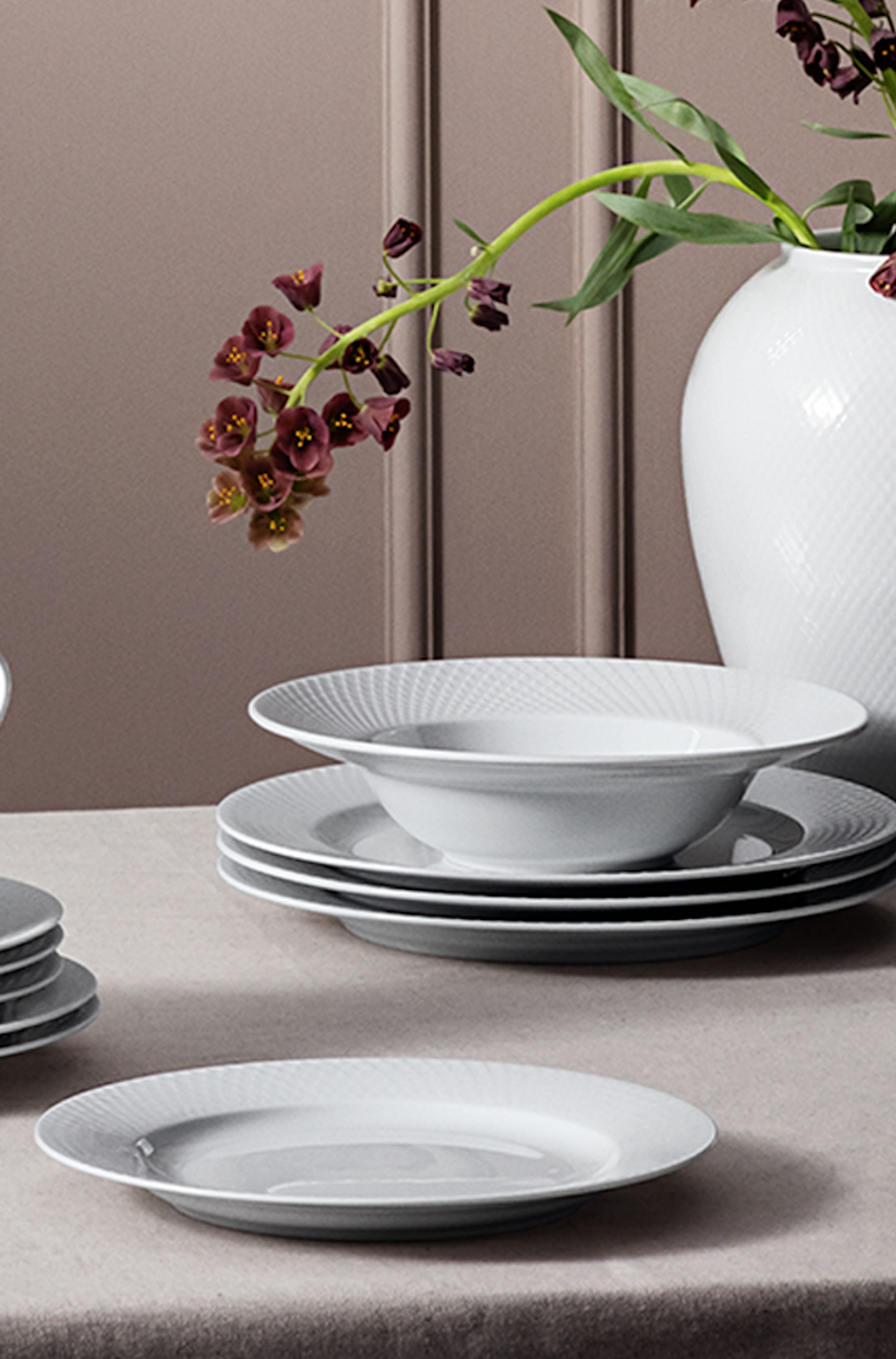 Lyngby Porcelain - Teller - Rhombe Tallerken Ø23 cm - White