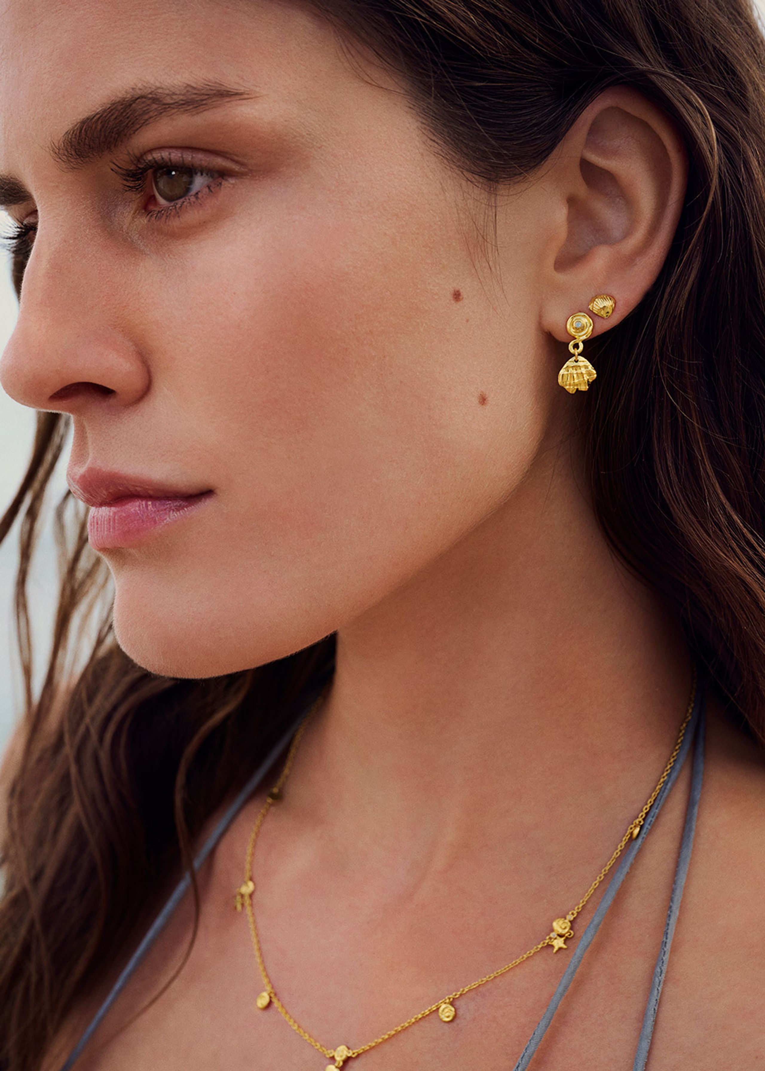 Maanesten - Earrings - Maurea - Gold