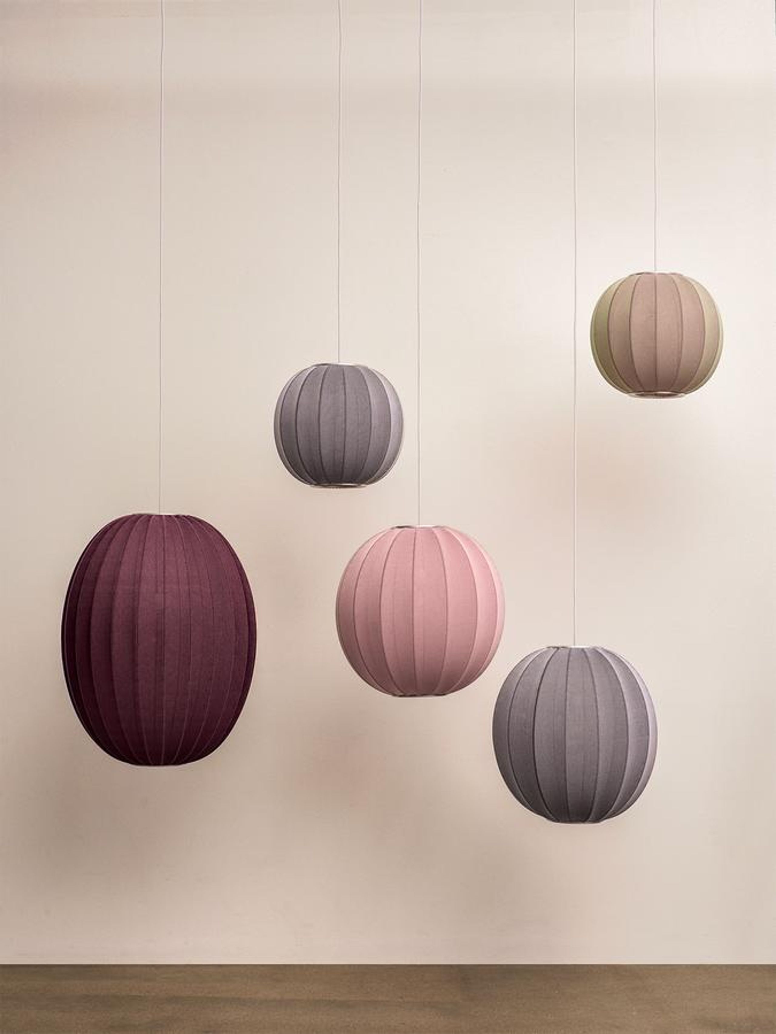 Made by Hand - Pendler - High oval Knit-wit - 65 pendant - Blue stone