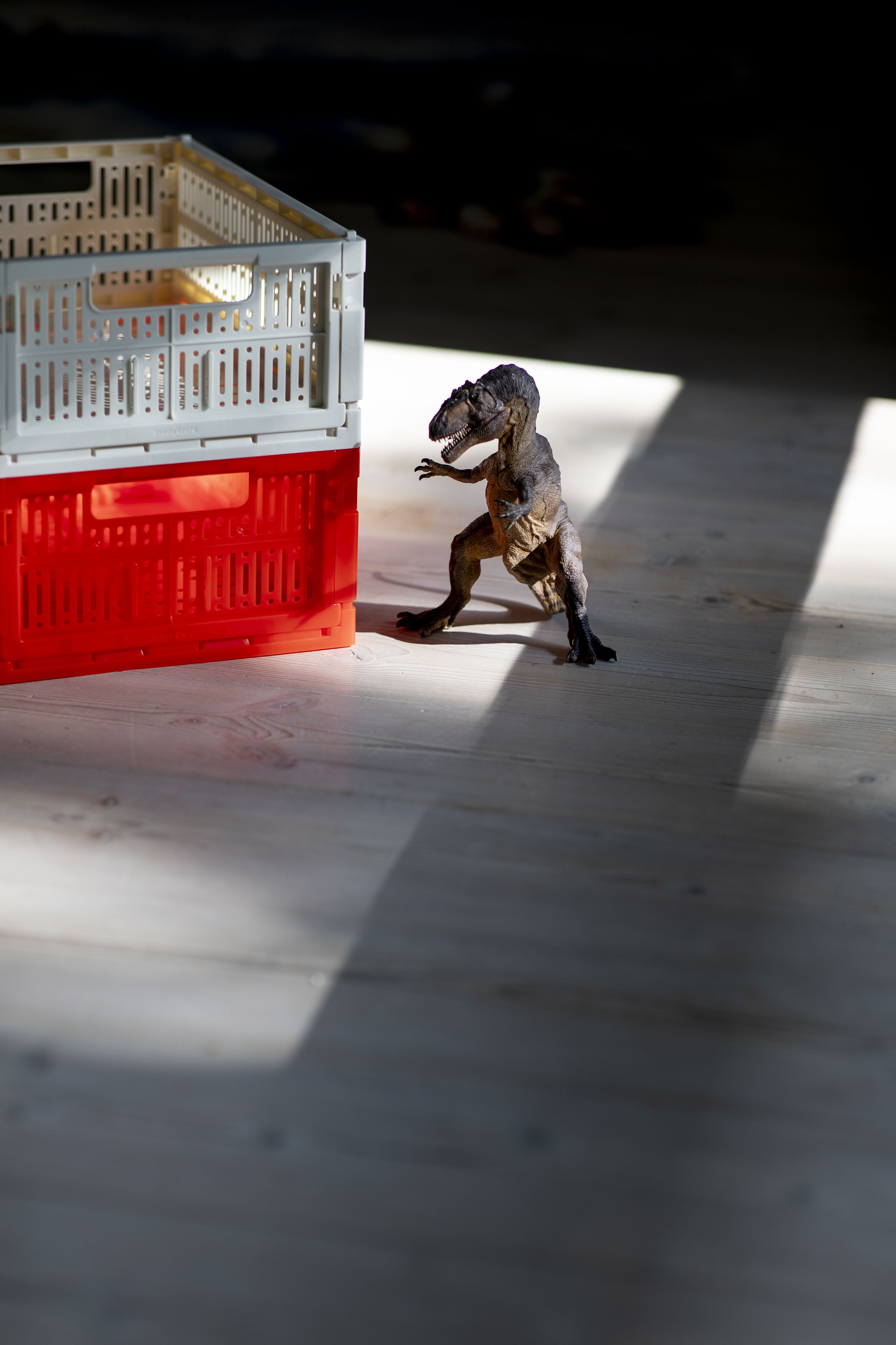 Made Crate - Boxes - Made Crate Midi - so bright red