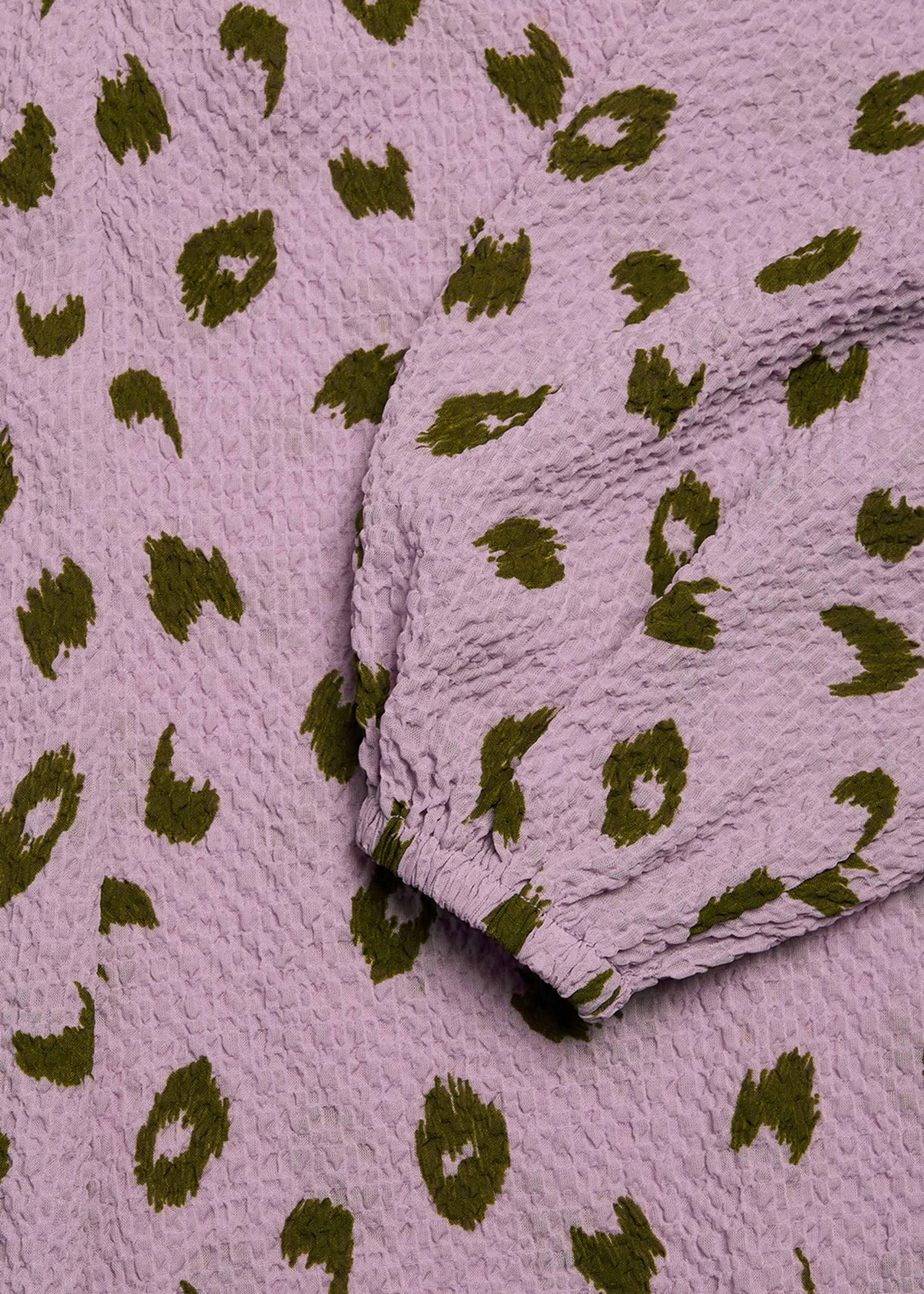 Mads Nørgaard - Kleid - Bumpy Flower Bellini Dress - Brushed Dot AOP Lavendula