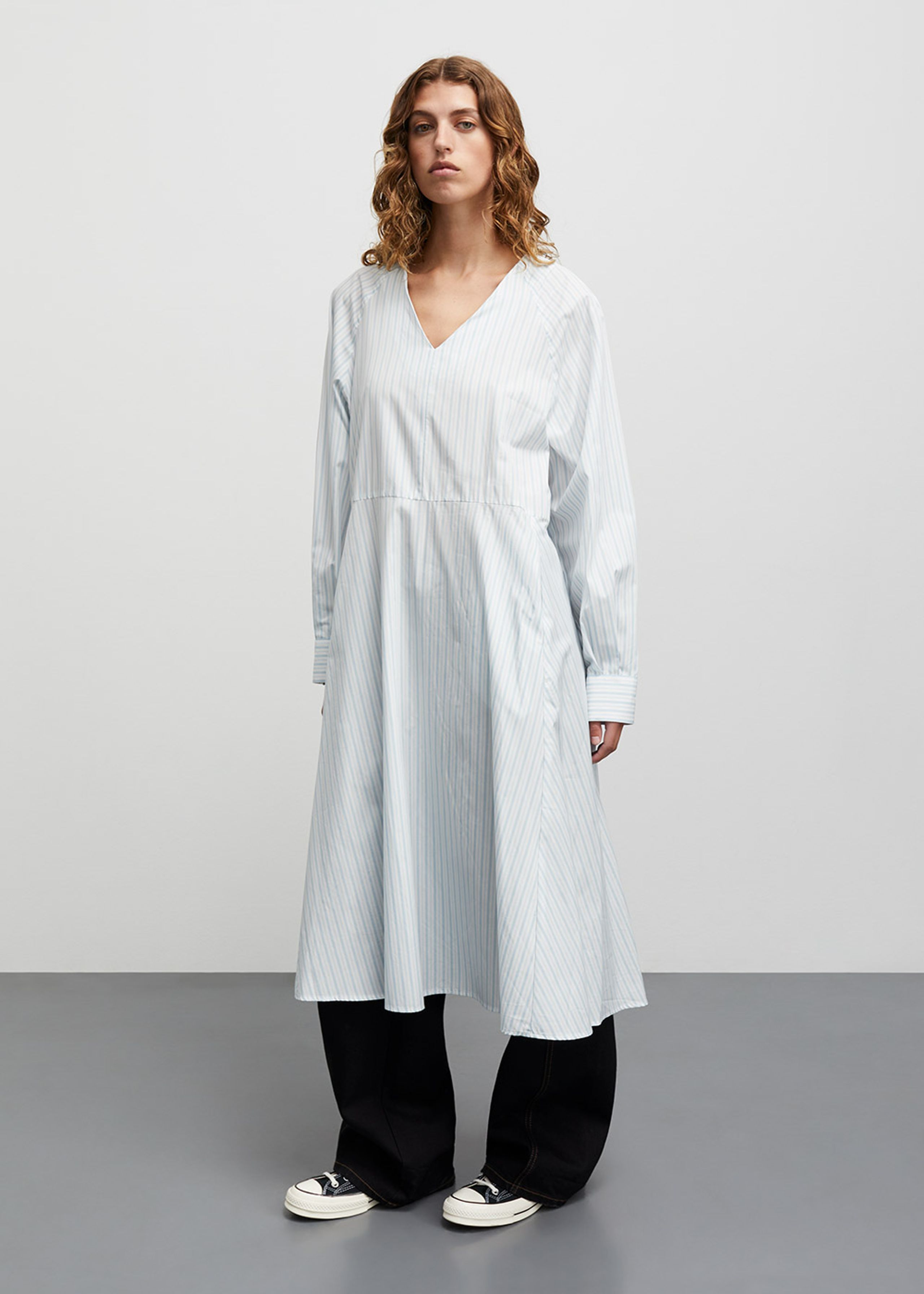 Mads Nørgaard - Šaty - Poplinda Esme Dress - Pinstripe/Cashmere Blue