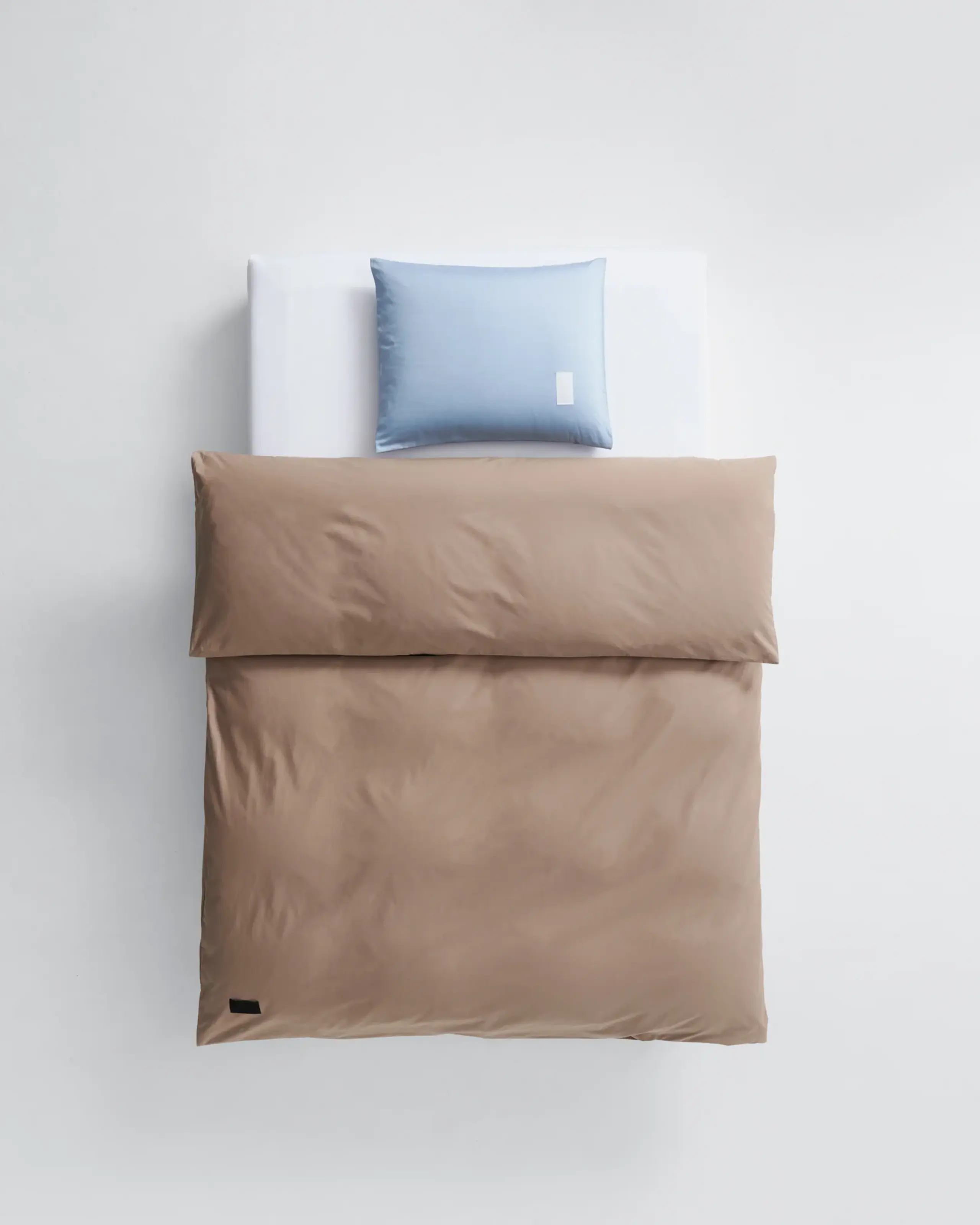 Magniberg - Housse de coussin - Pure Sateen Pillow Case - Haze Blue