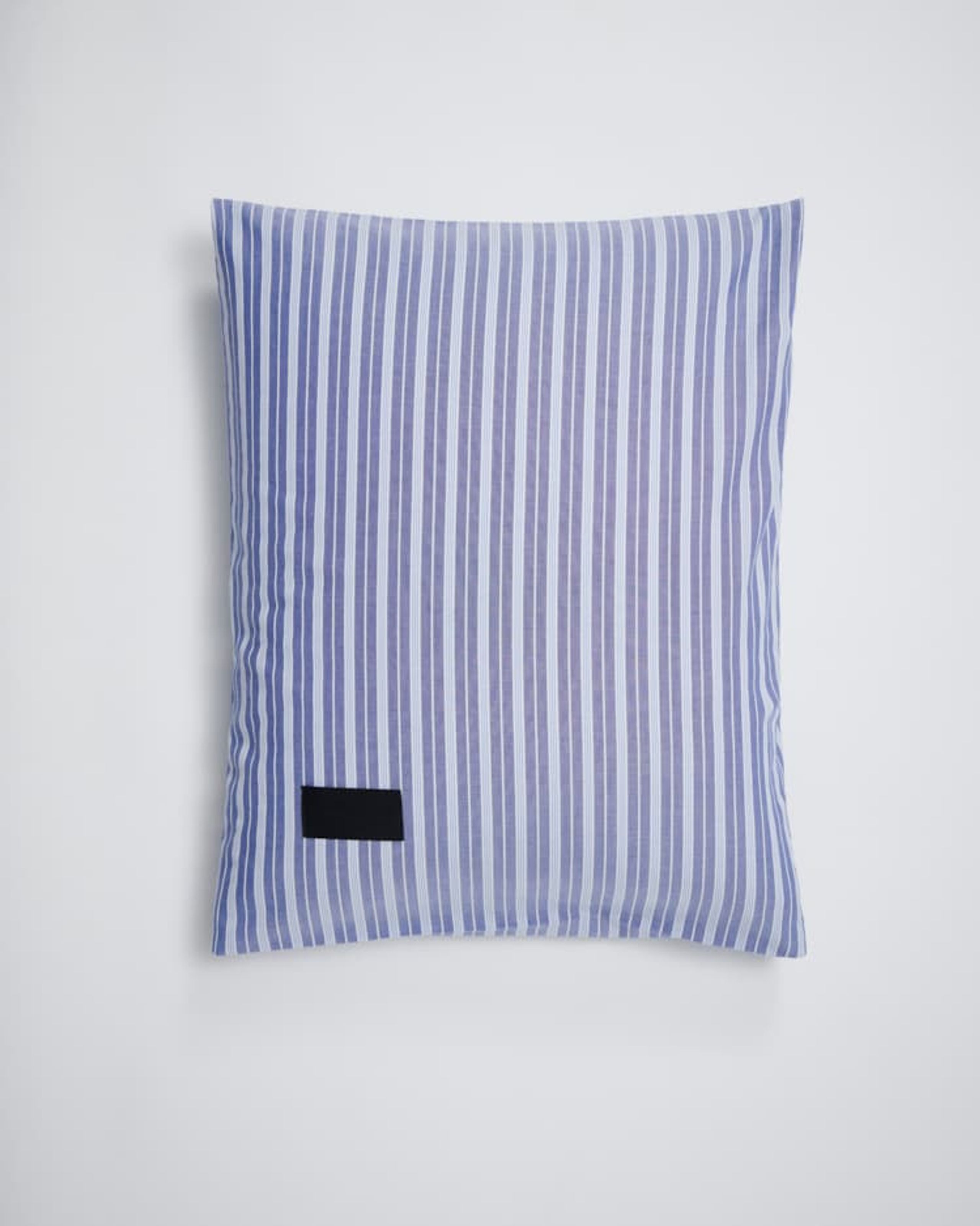 Magniberg - Cushion cover - Wall Street Oxford Pillow Case - Stripe medium blue