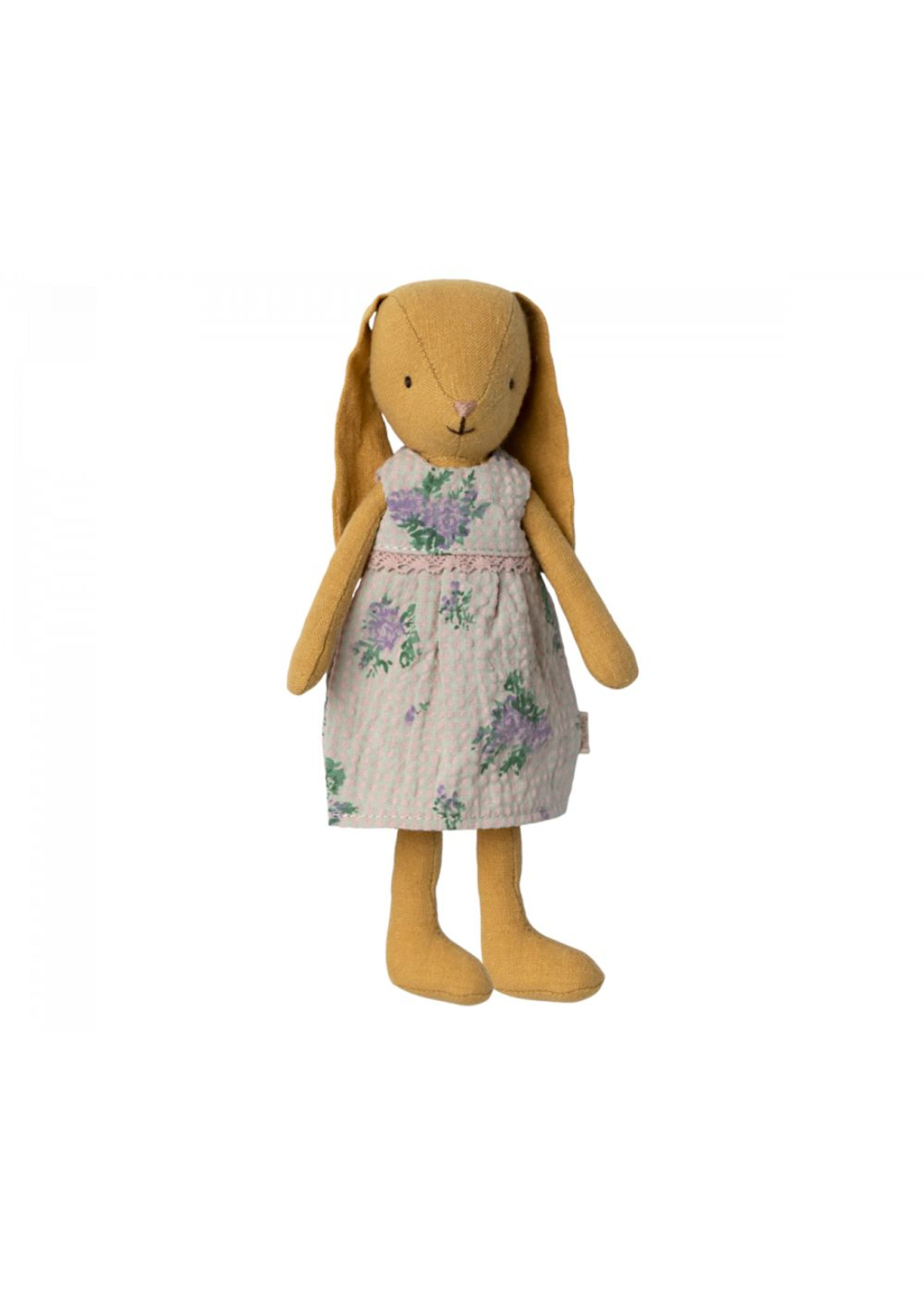 Maileg - Vycpané zvíře - Rabbit In Dress - Size 1 - Dusty Yellow